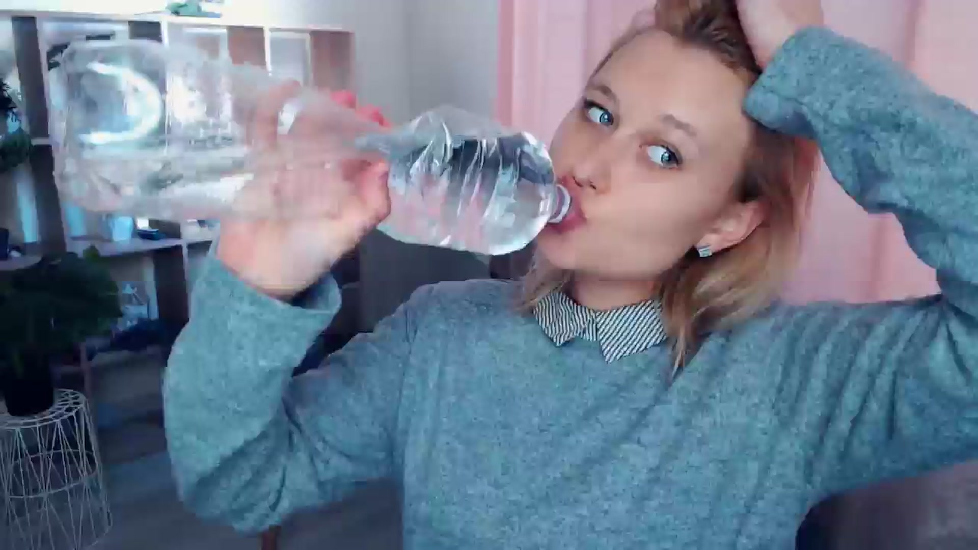 Gallery image thumbnail from Kukla_kolduna's myfreecams stream on, 04/04/2025, 16:02 image 2 of 20