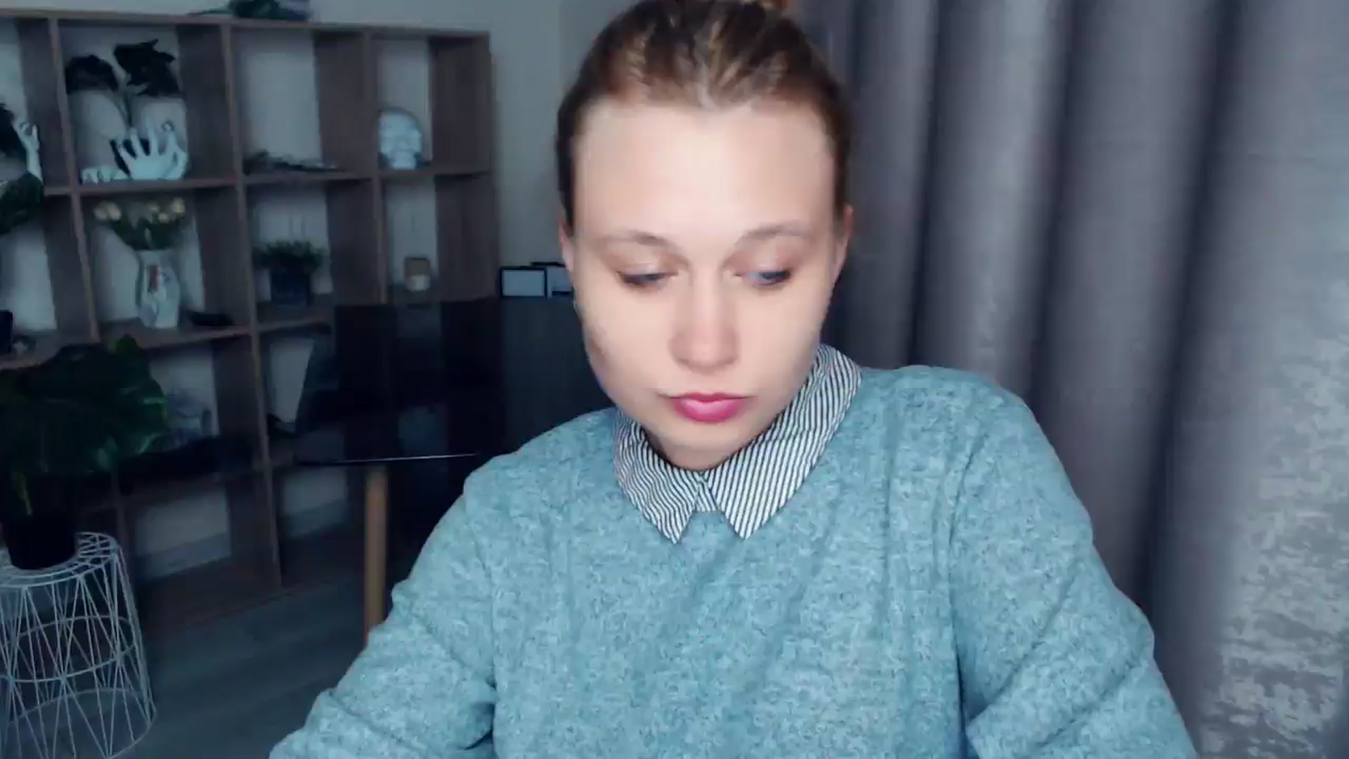 Gallery image thumbnail from Kukla_kolduna's myfreecams stream on, 04/04/2025, 17:34 image 16 of 20