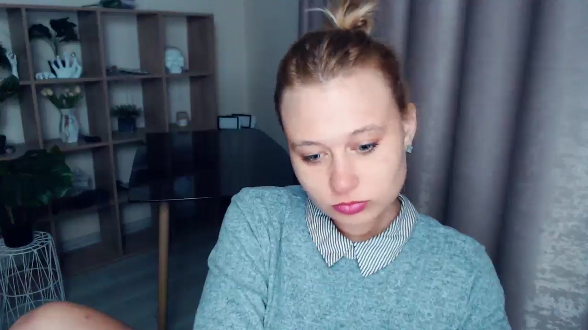 Gallery image thumbnail from Kukla_kolduna's myfreecams stream on, 04/04/2025, 17:34 image 8 of 20