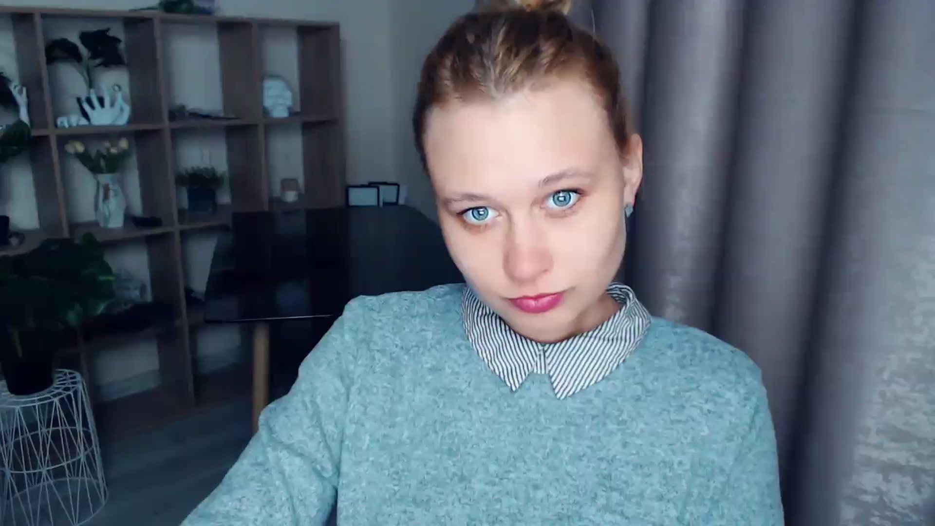 Gallery image thumbnail from Kukla_kolduna's myfreecams stream on, 04/04/2025, 17:34 image 10 of 20
