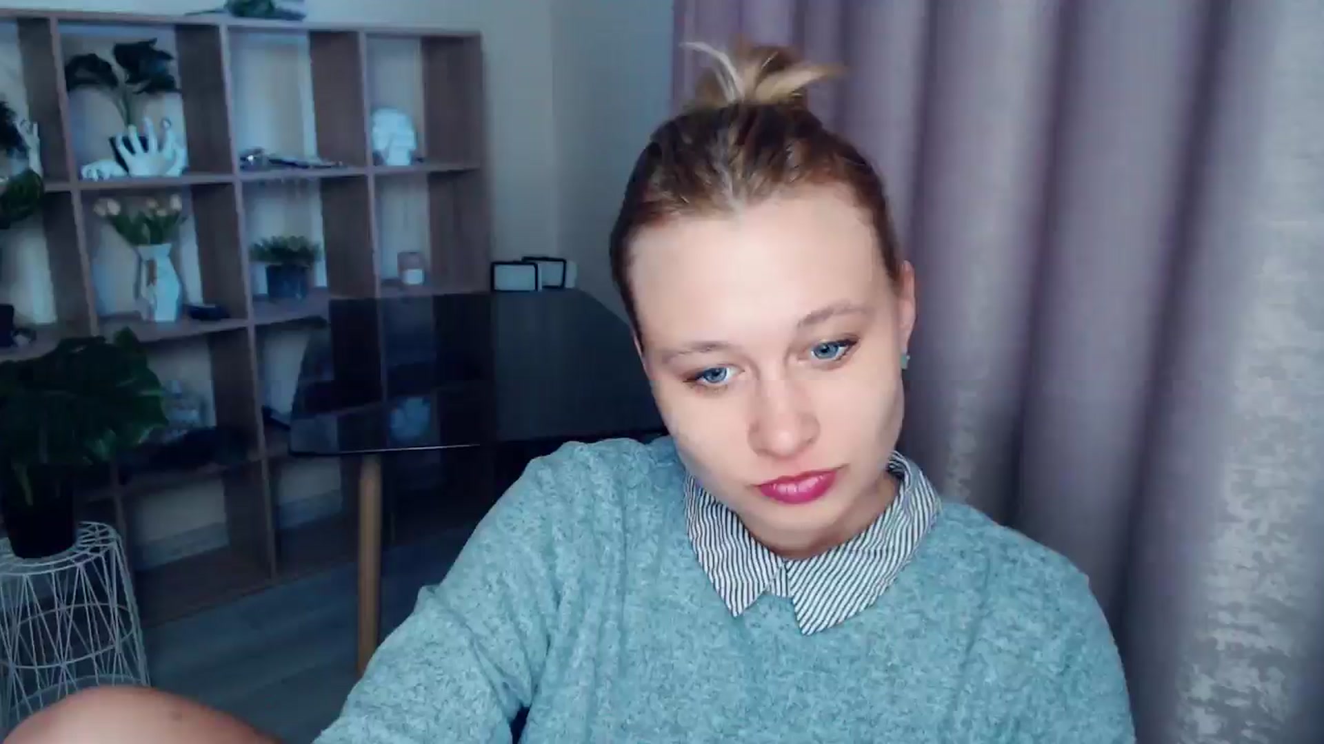 Gallery image thumbnail from Kukla_kolduna's myfreecams stream on, 04/04/2025, 17:34 image 1 of 20