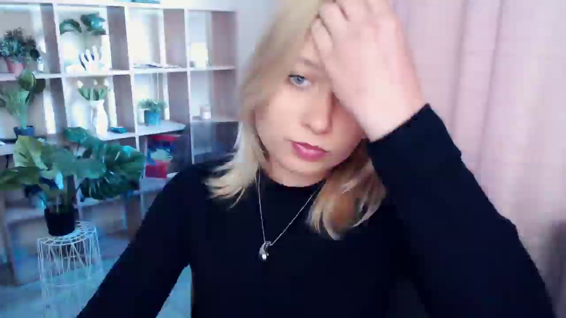 Gallery image thumbnail from Kukla_kolduna's myfreecams stream on, 04/06/2025, 14:57 image 1 of 20