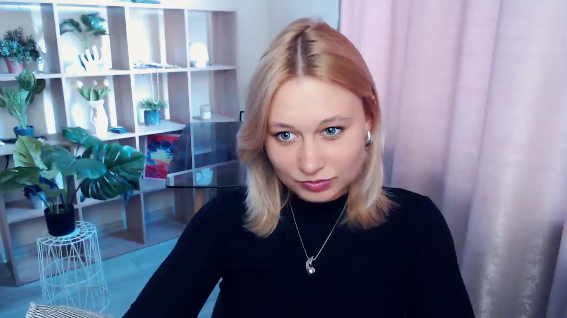Gallery image thumbnail from Kukla_kolduna's myfreecams stream on, 04/06/2025, 14:57 image 17 of 20
