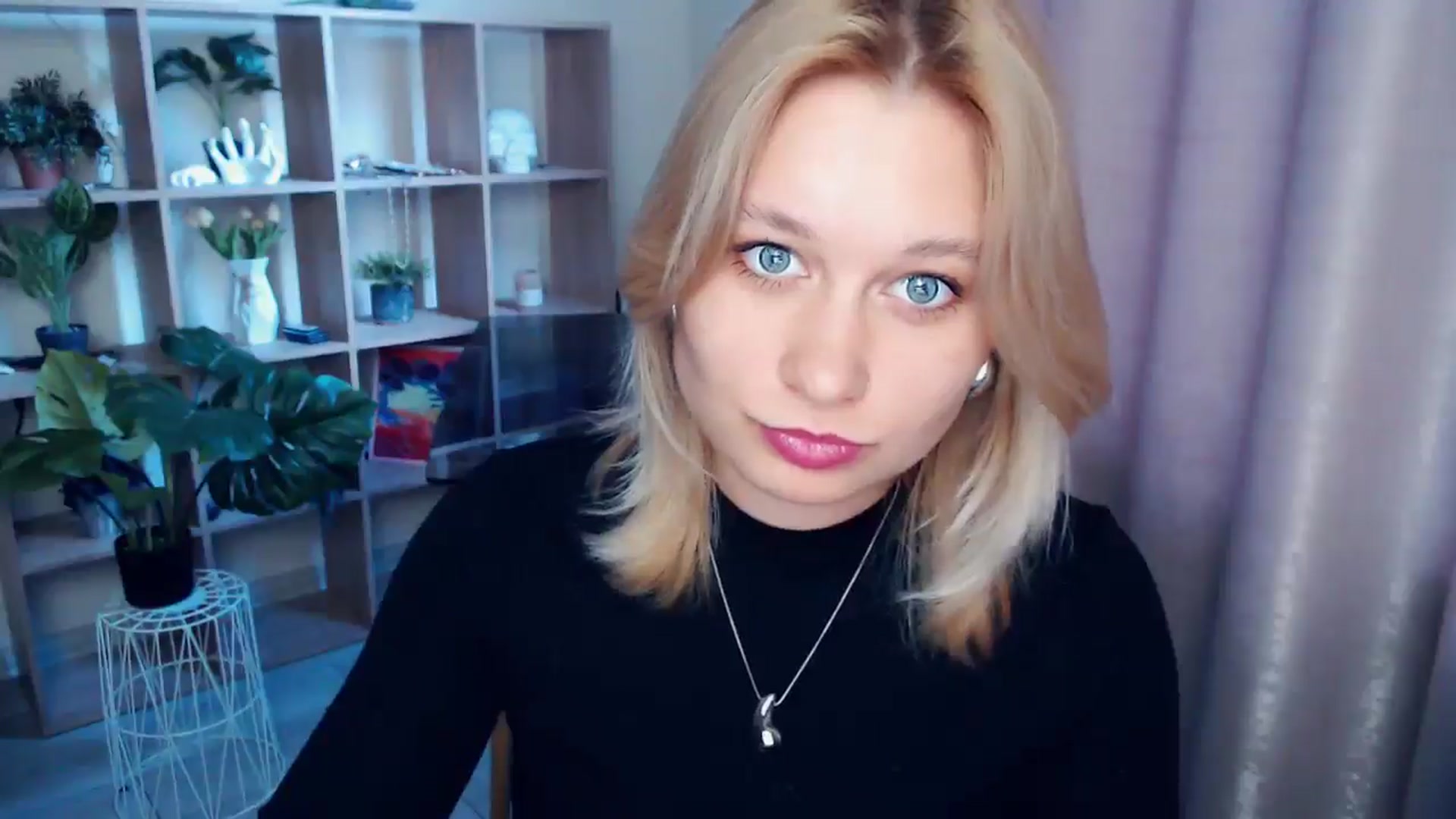 Gallery image thumbnail from Kukla_kolduna's myfreecams stream on, 04/06/2025, 16:02 image 16 of 20
