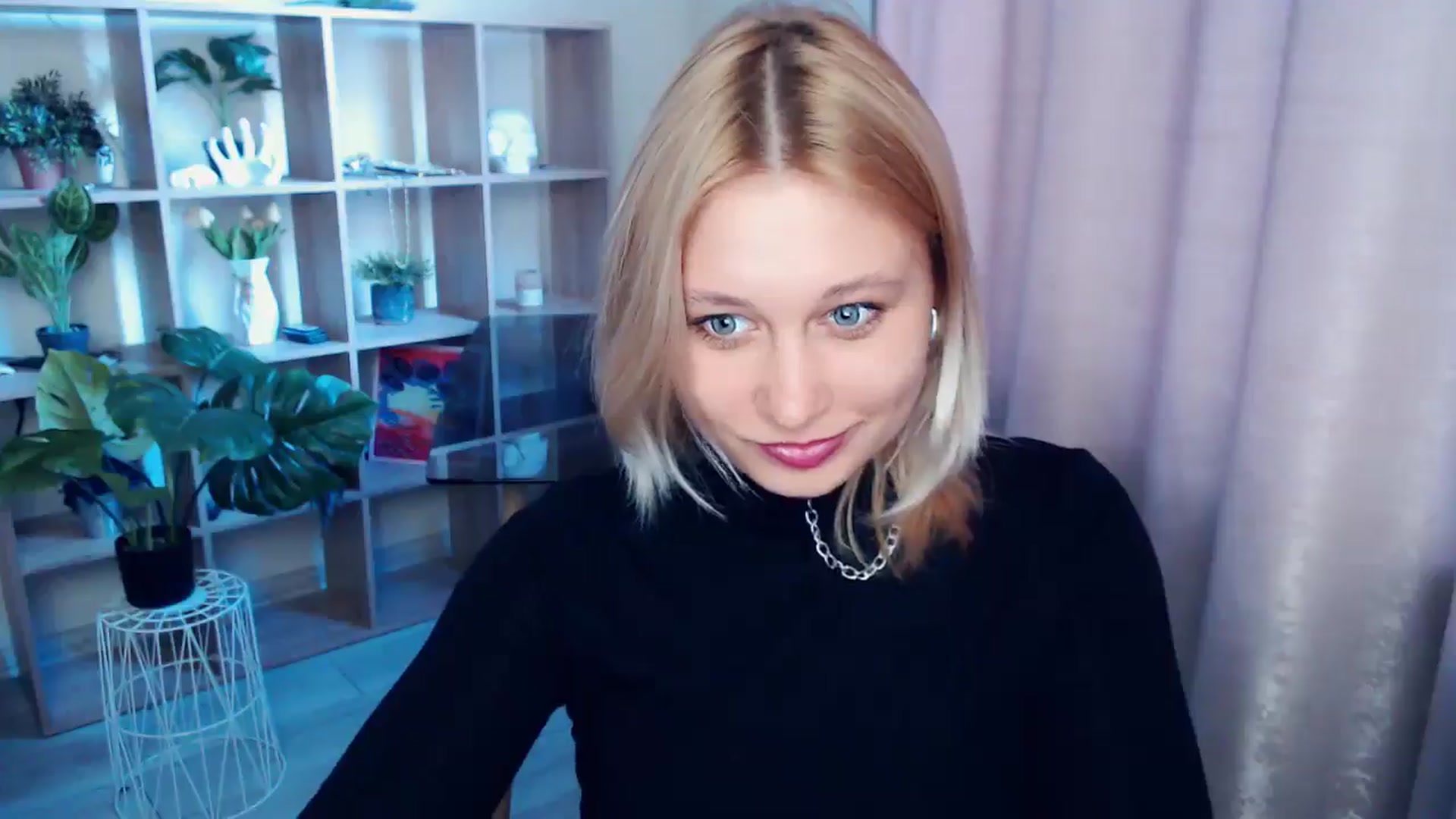 Gallery image thumbnail from Kukla_kolduna's myfreecams stream on, 04/06/2025, 16:02 image 8 of 20