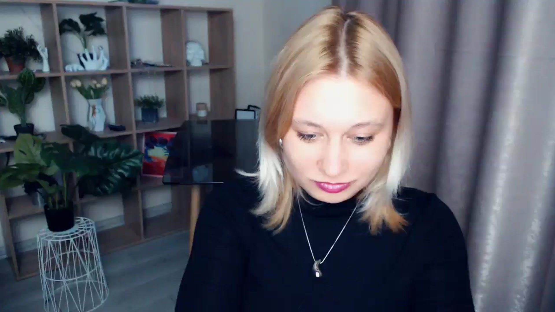 Gallery image thumbnail from Kukla_kolduna's myfreecams stream on, 04/06/2025, 17:49 image 3 of 20
