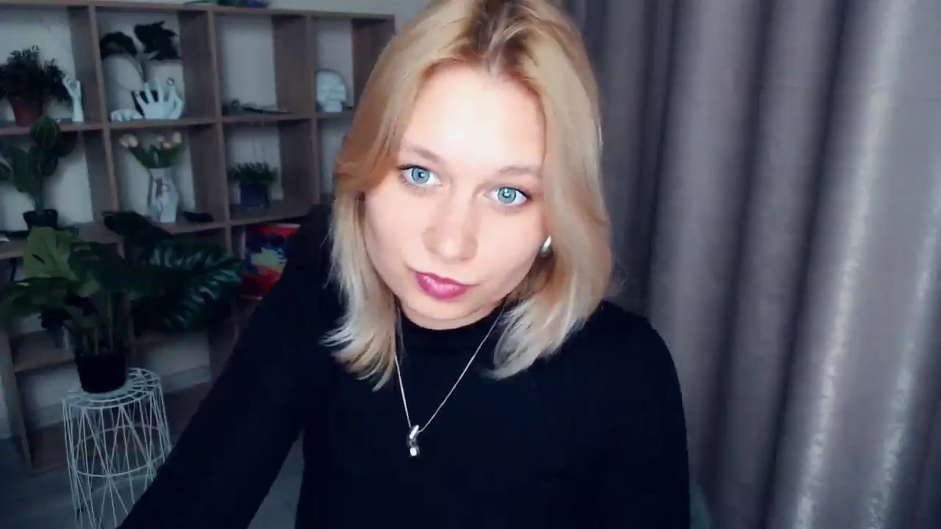 Gallery image thumbnail from Kukla_kolduna's myfreecams stream on, 04/06/2025, 17:49 image 13 of 20