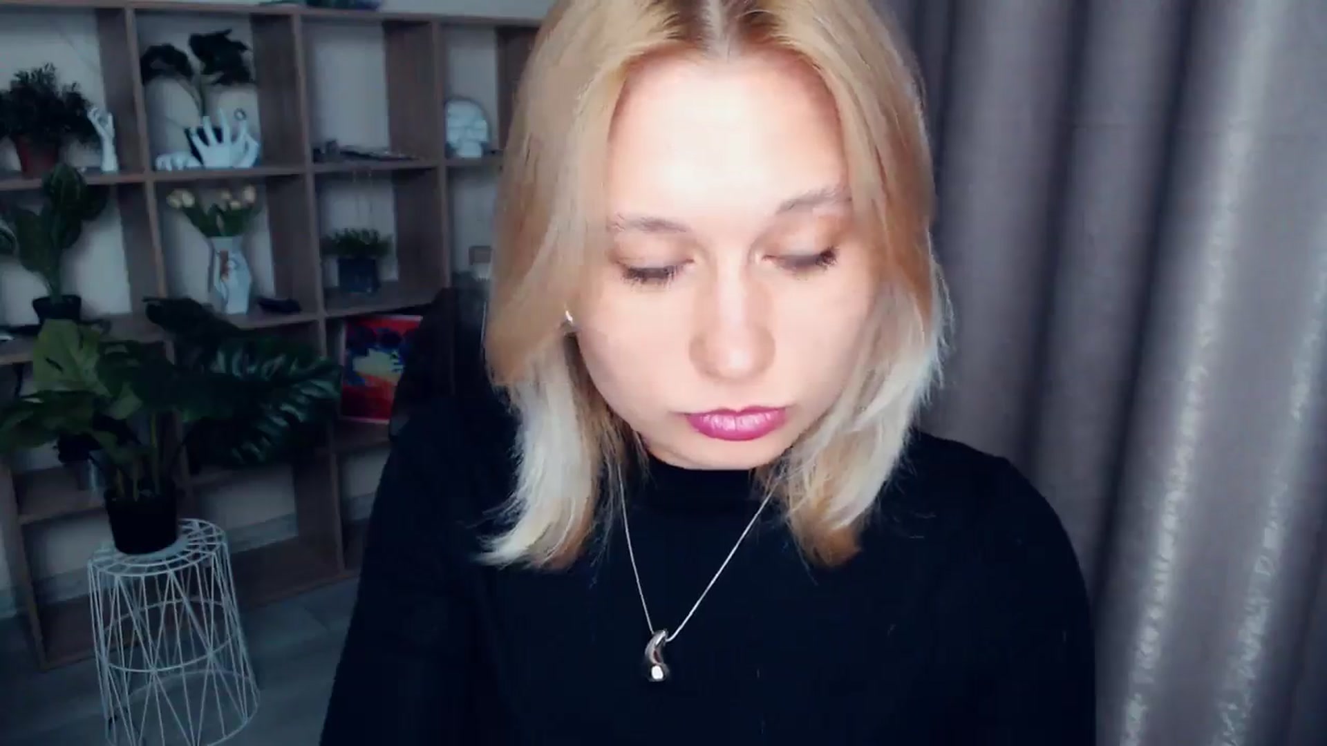 Gallery image thumbnail from Kukla_kolduna's myfreecams stream on, 04/06/2025, 17:49 image 4 of 20