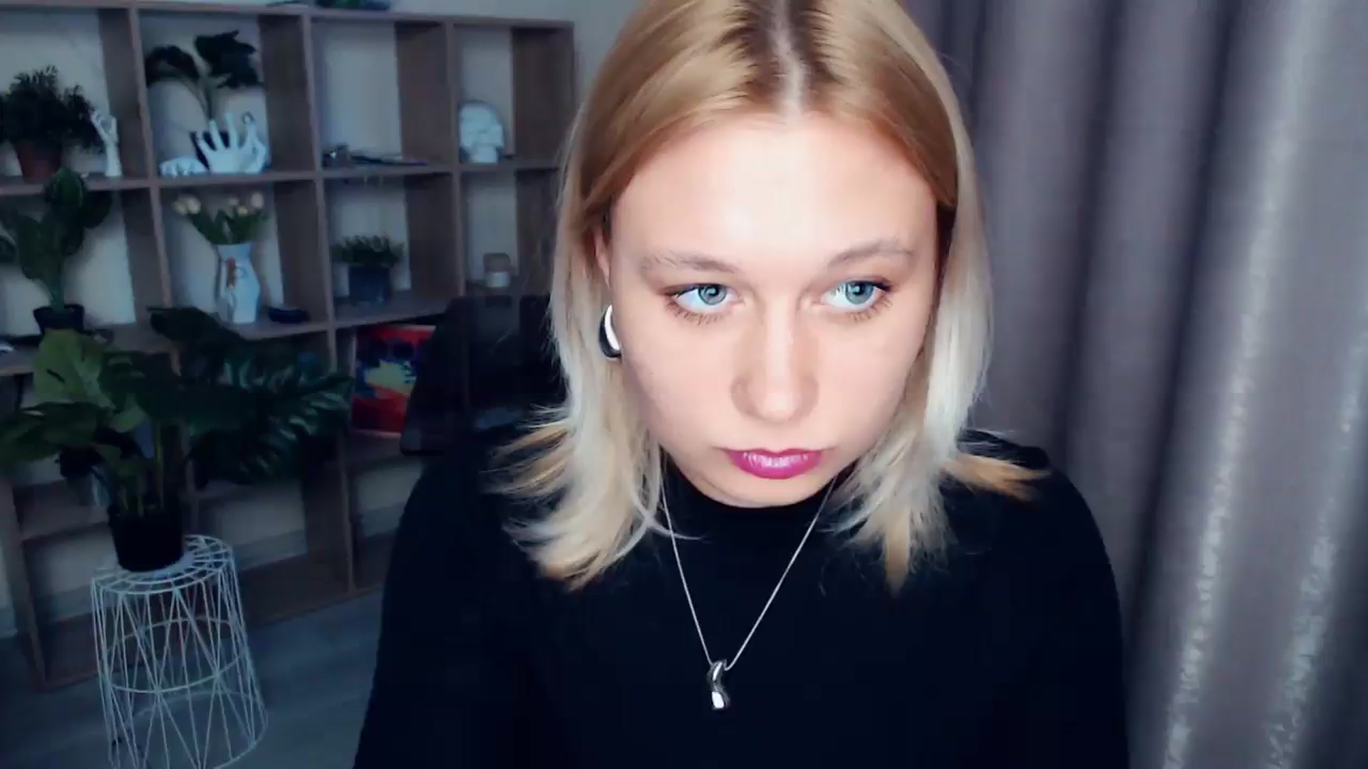 Gallery image thumbnail from Kukla_kolduna's myfreecams stream on, 04/06/2025, 17:49 image 1 of 20