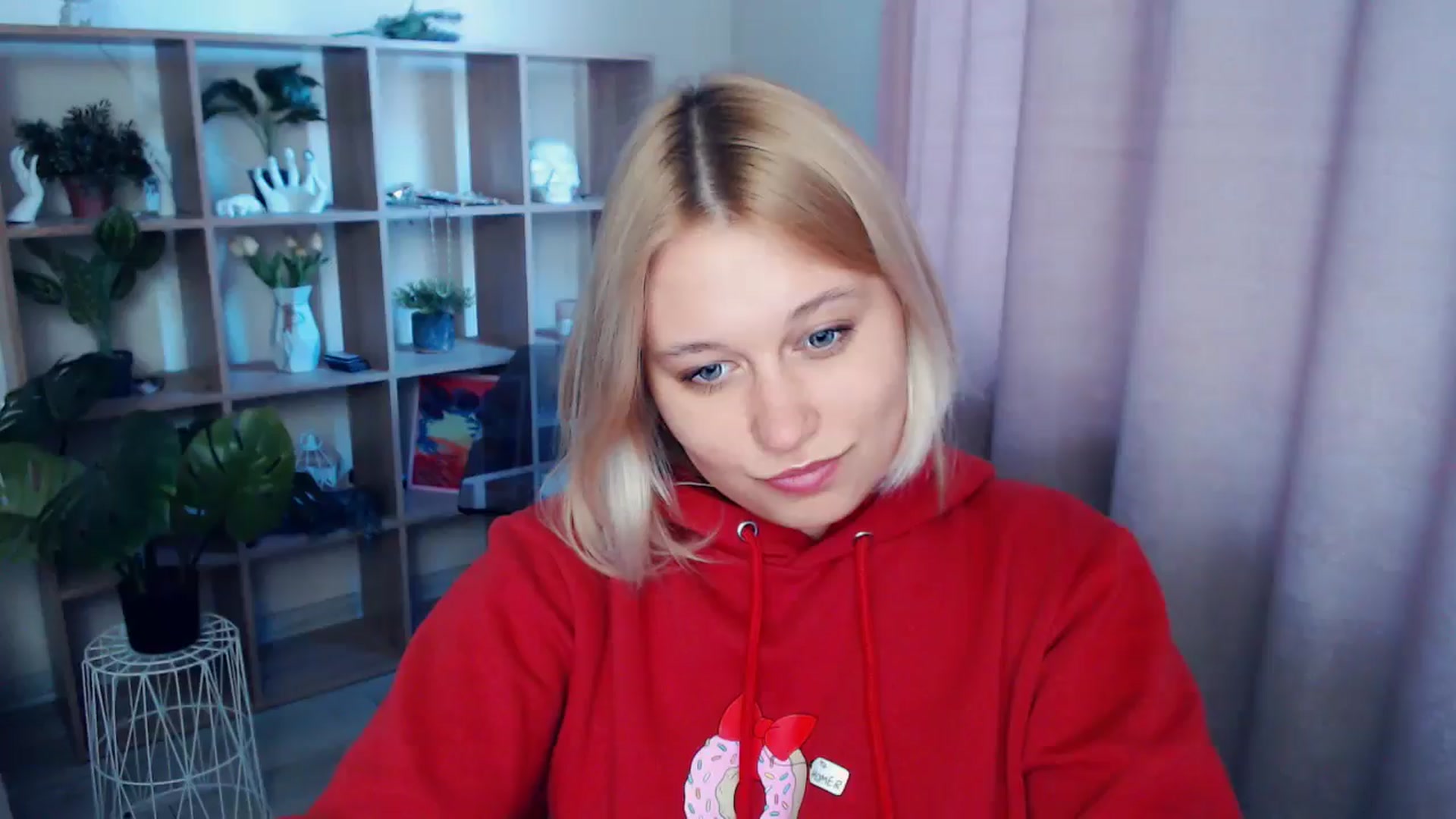 Gallery image thumbnail from Kukla_kolduna's myfreecams stream on, 04/09/2025, 16:34 image 8 of 20