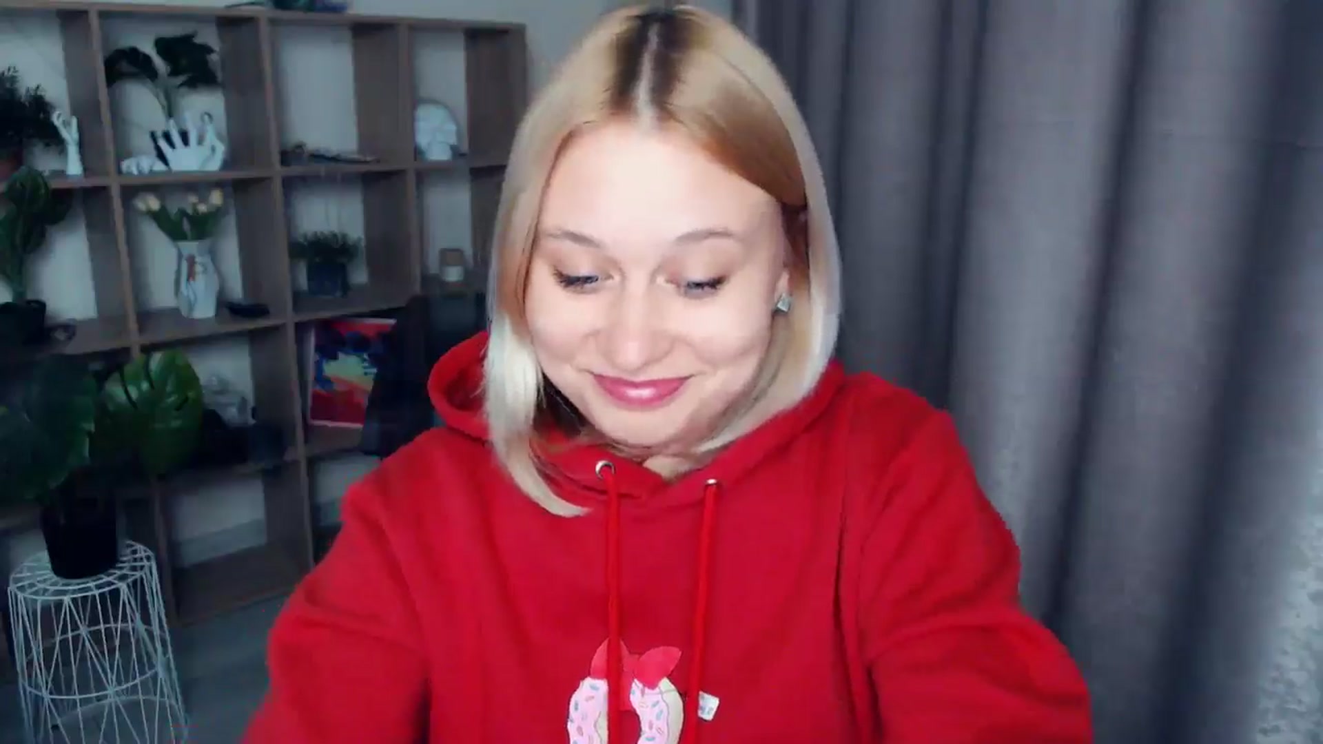 Gallery image thumbnail from Kukla_kolduna's myfreecams stream on, 04/09/2025, 18:11 image 5 of 20