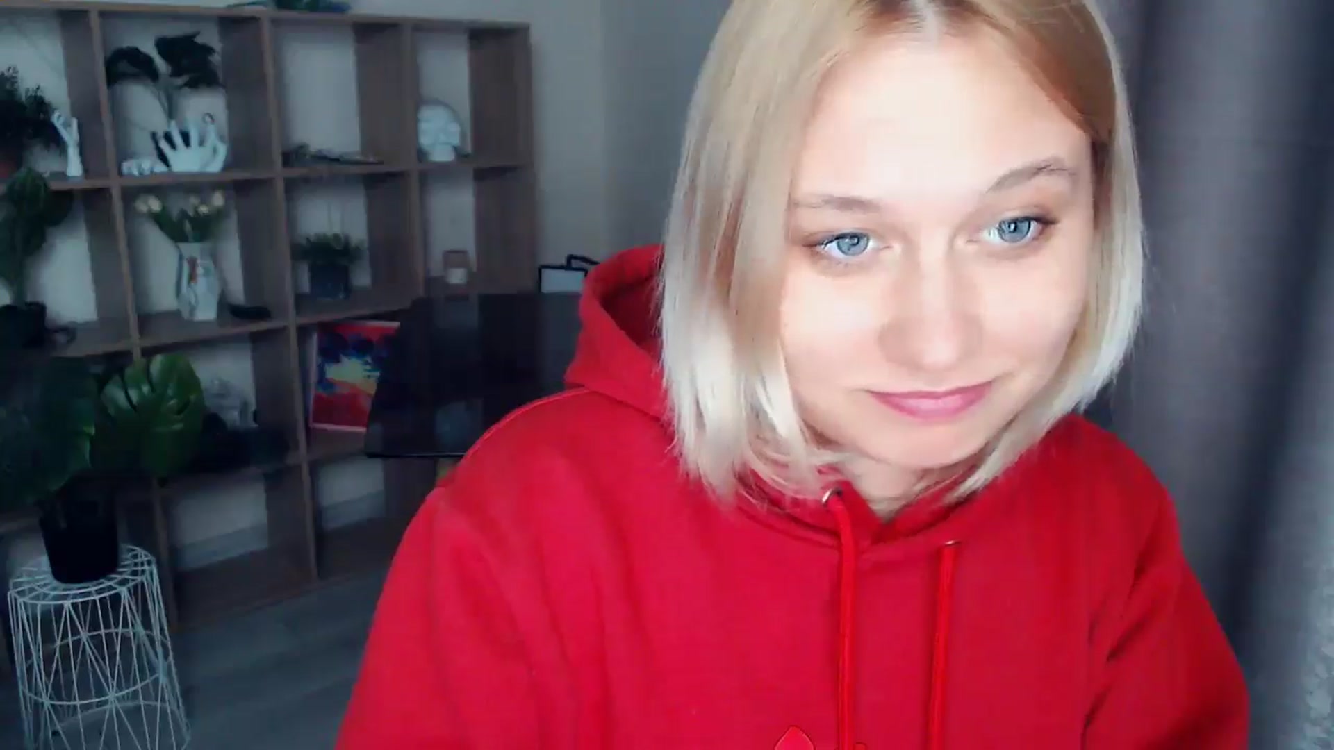 Gallery image thumbnail from Kukla_kolduna's myfreecams stream on, 04/09/2025, 18:11 image 18 of 20