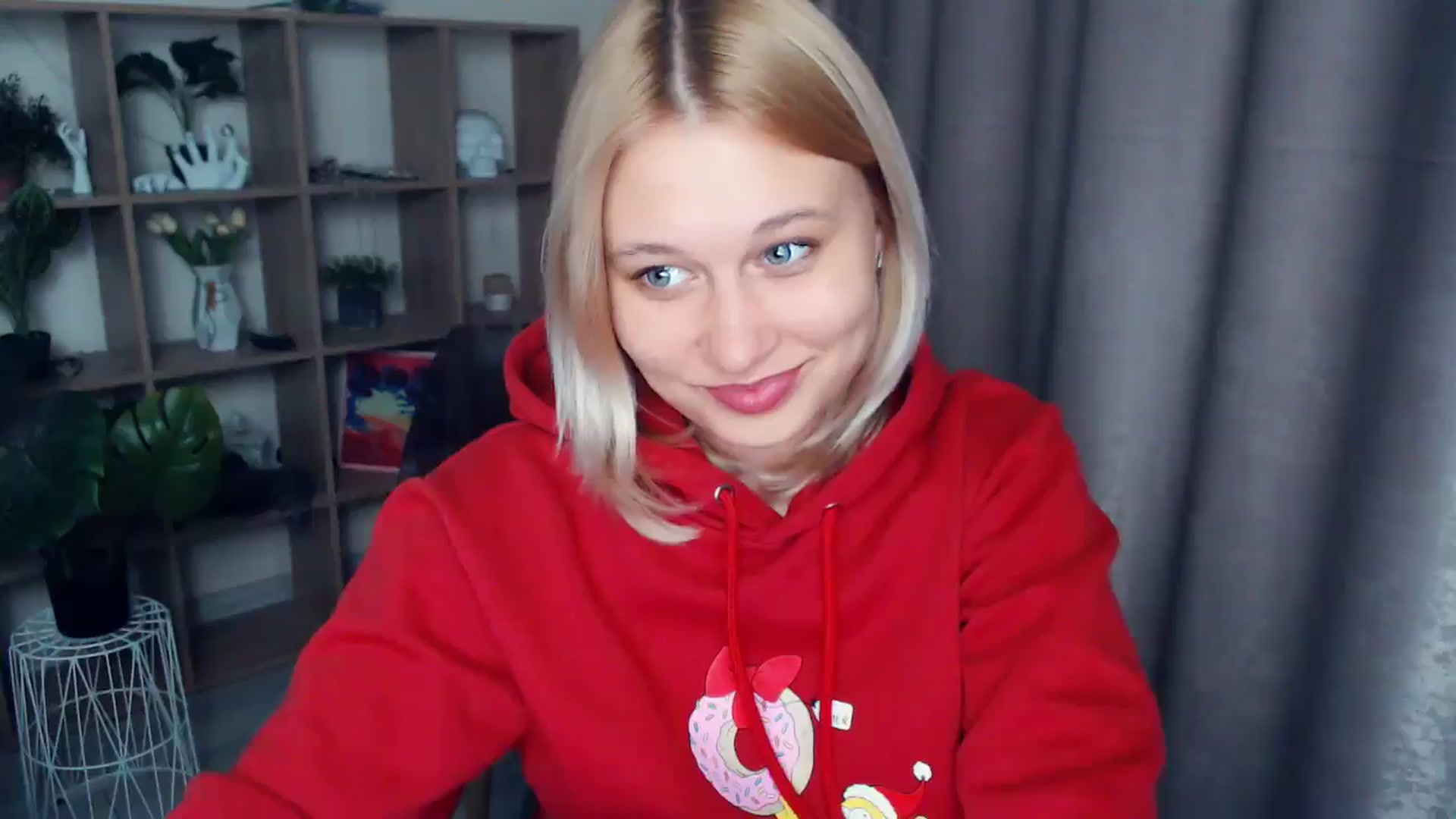 Gallery image thumbnail from Kukla_kolduna's myfreecams stream on, 04/09/2025, 18:11 image 9 of 20