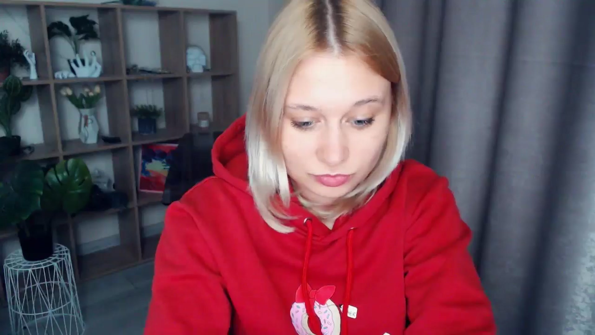 Gallery image thumbnail from Kukla_kolduna's myfreecams stream on, 04/09/2025, 18:11 image 8 of 20