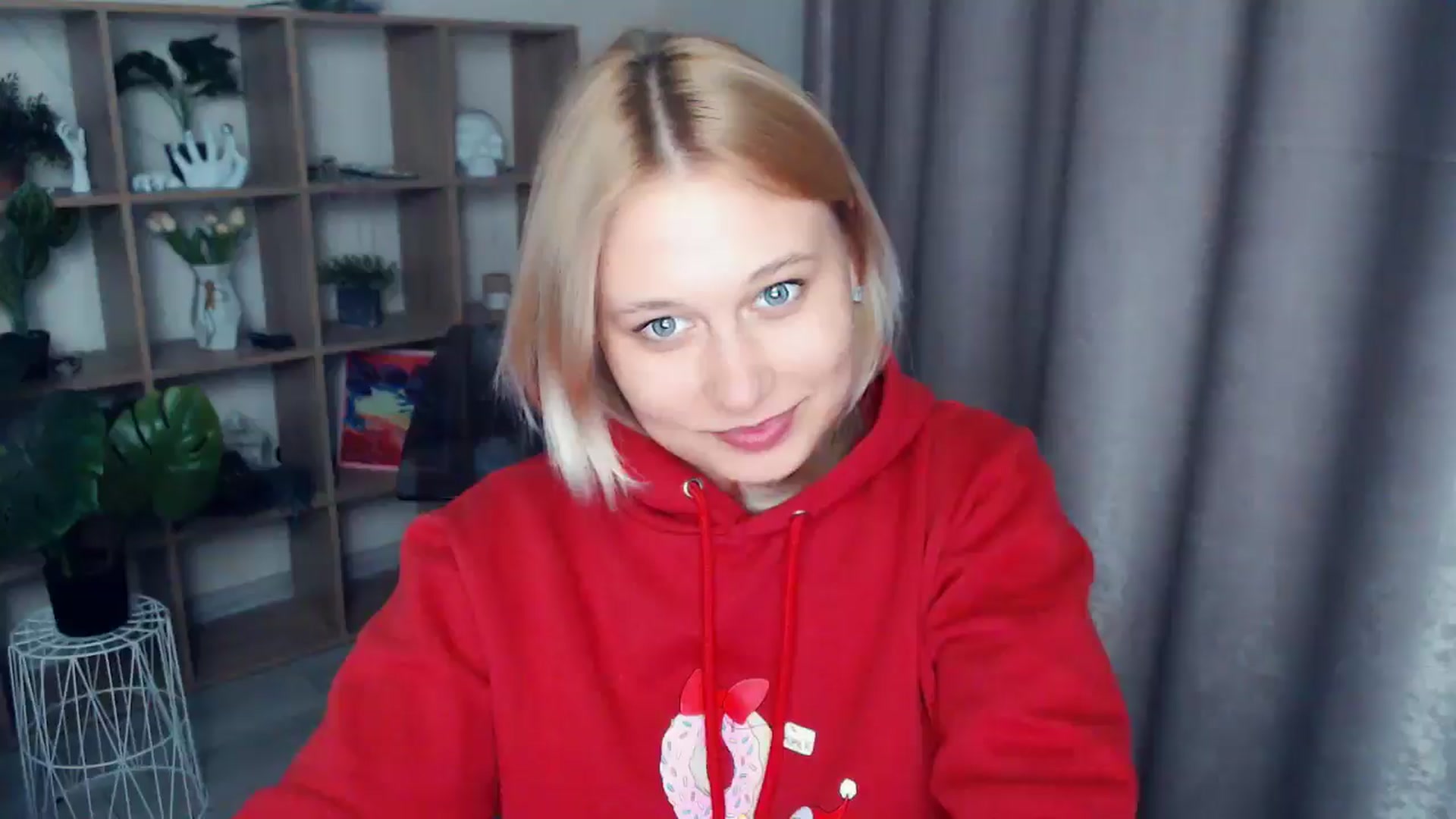 Gallery image thumbnail from Kukla_kolduna's myfreecams stream on, 04/09/2025, 18:11 image 13 of 20