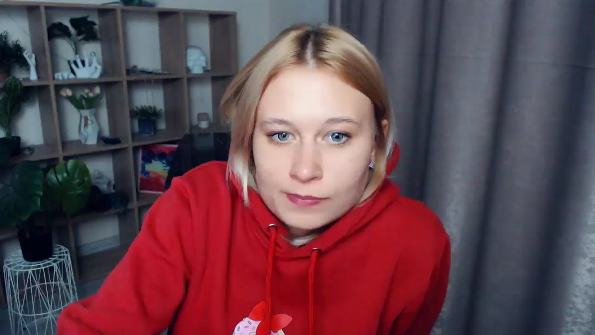 Gallery image thumbnail from Kukla_kolduna's myfreecams stream on, 04/09/2025, 18:11 image 2 of 20