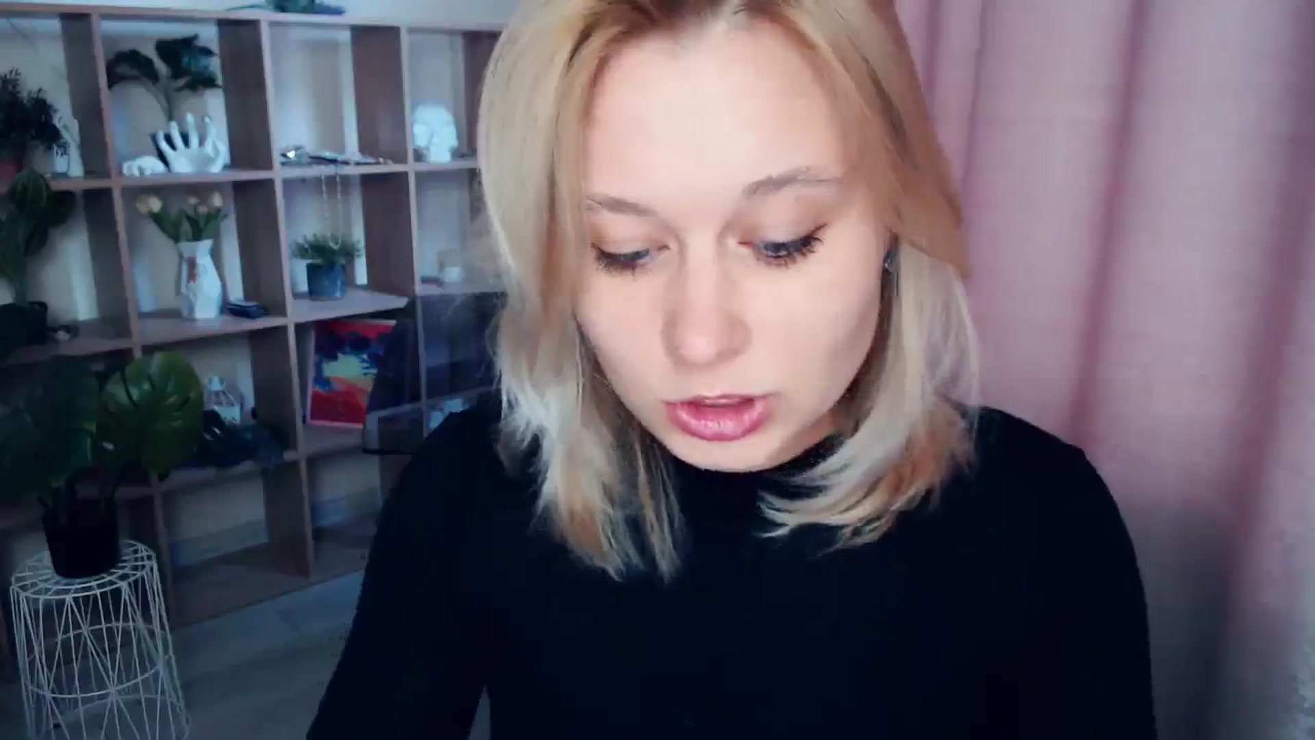 Gallery image thumbnail from Kukla_kolduna's myfreecams stream on, 04/10/2025, 15:13 image 10 of 20