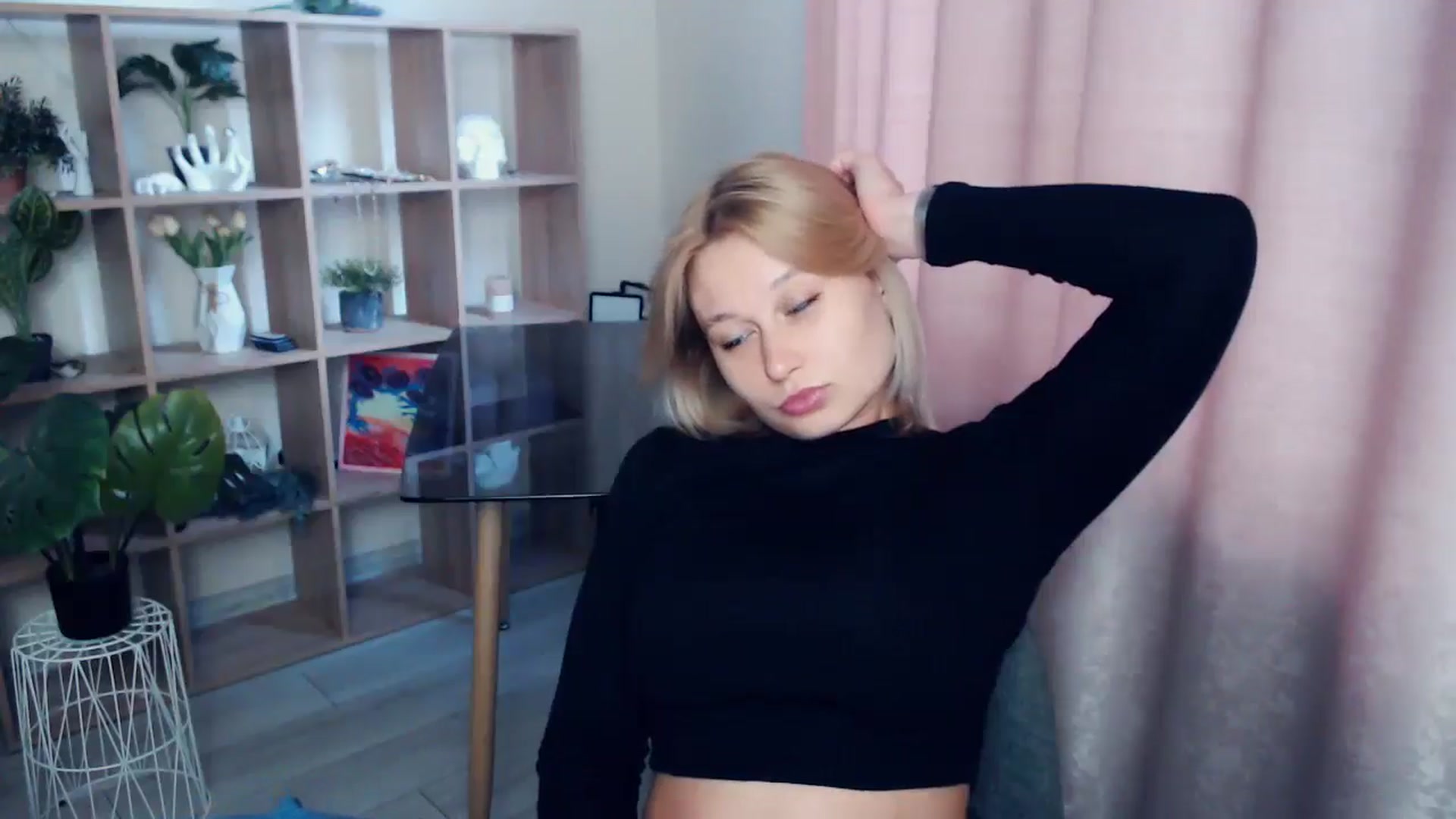 Gallery image thumbnail from Kukla_kolduna's myfreecams stream on, 04/10/2025, 15:13 image 12 of 20