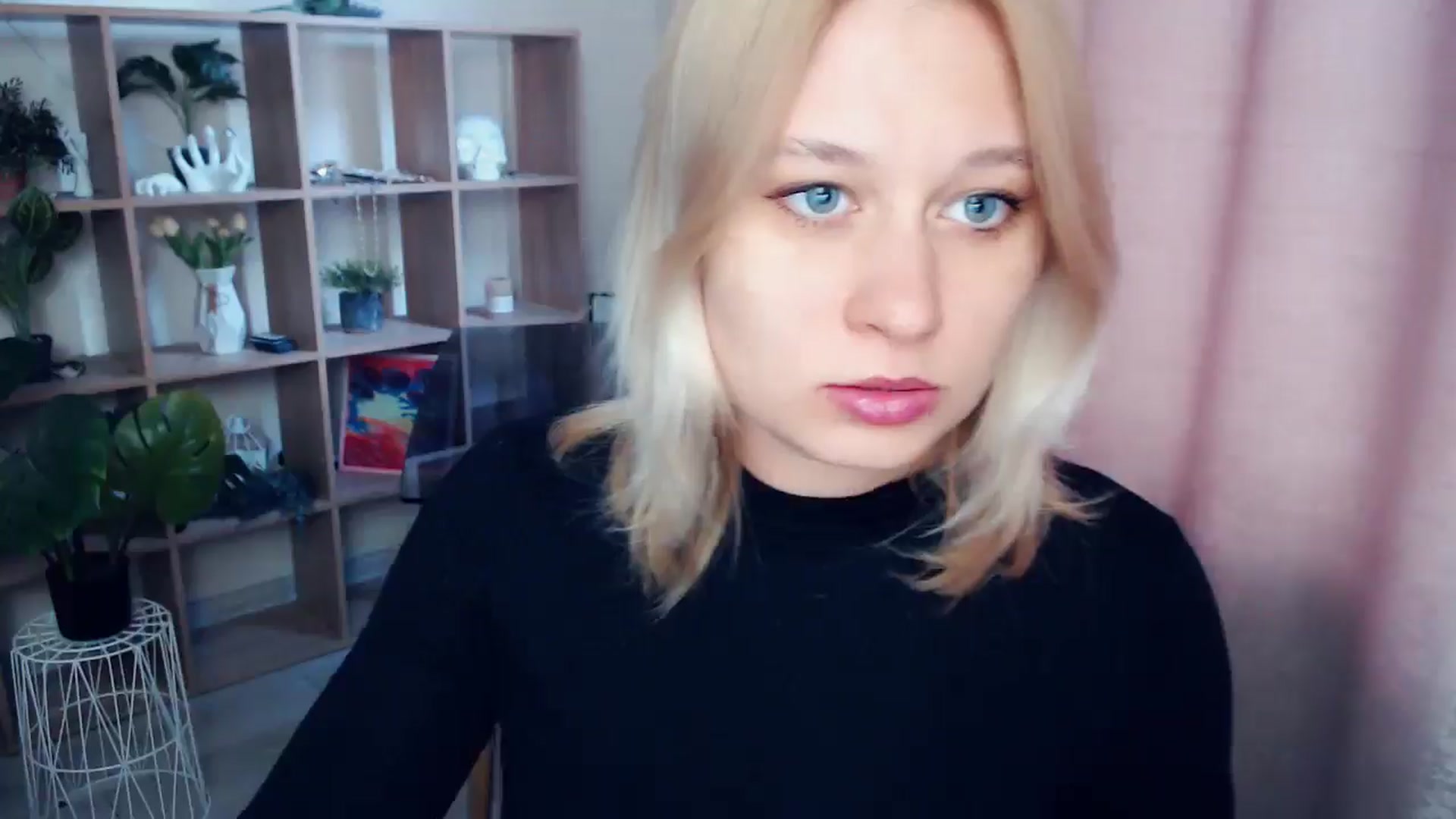 Gallery image thumbnail from Kukla_kolduna's myfreecams stream on, 04/10/2025, 15:13 image 5 of 20