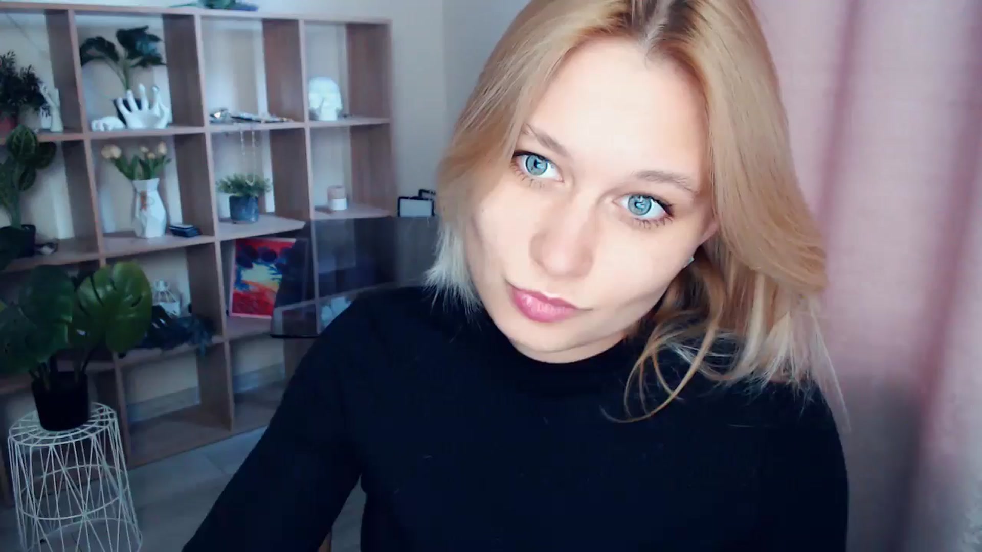 Gallery image thumbnail from Kukla_kolduna's myfreecams stream on, 04/10/2025, 15:13 image 14 of 20