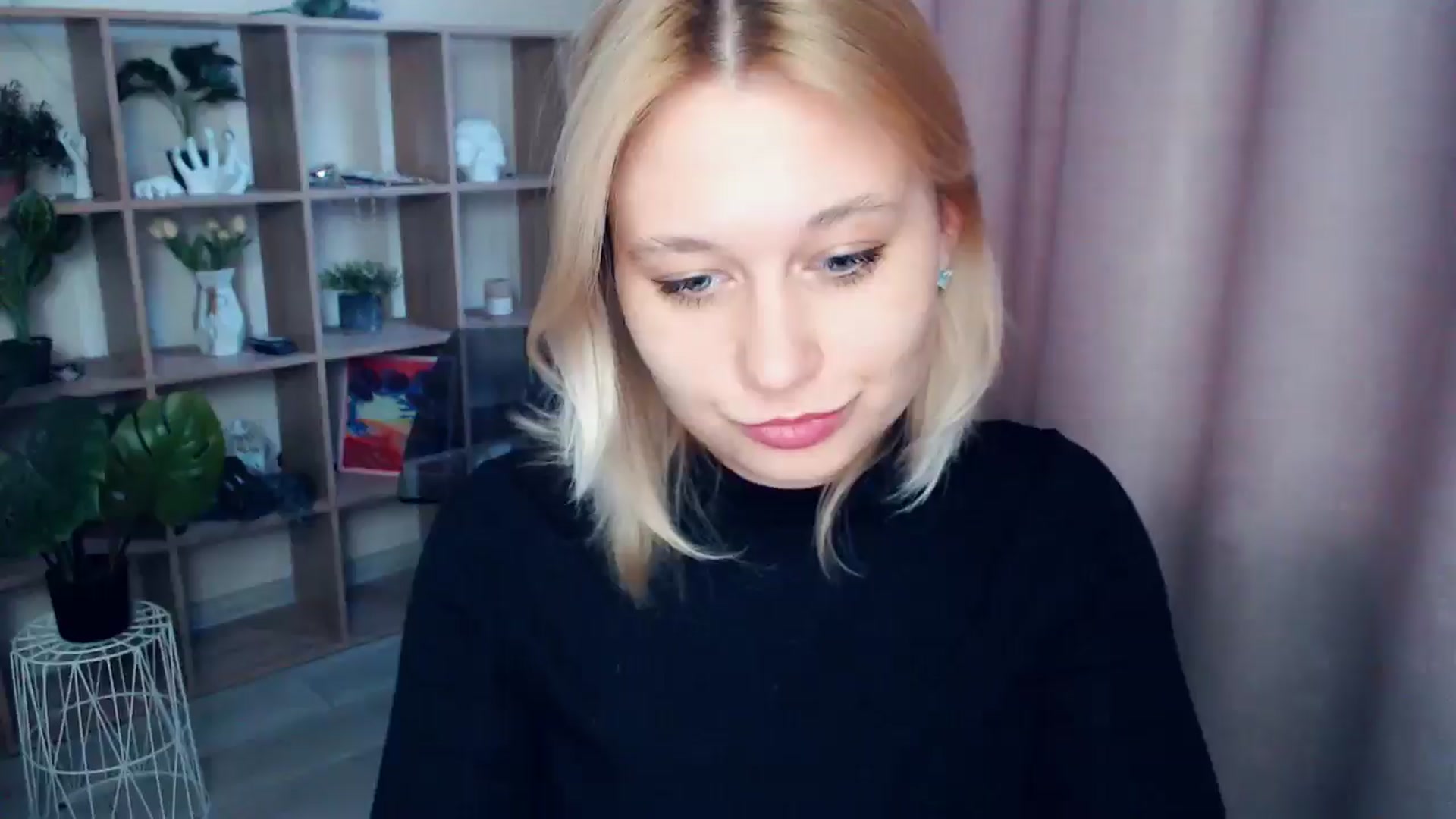 Gallery image thumbnail from Kukla_kolduna's myfreecams stream on, 04/10/2025, 15:57 image 12 of 20