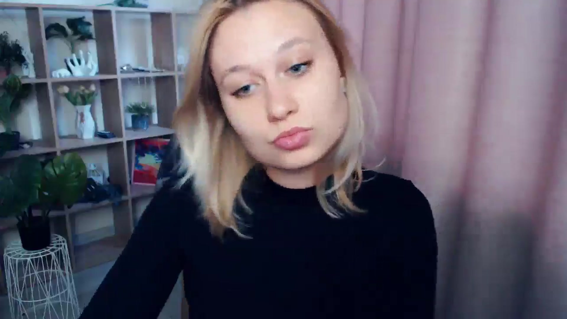 Gallery image thumbnail from Kukla_kolduna's myfreecams stream on, 04/10/2025, 15:57 image 5 of 20