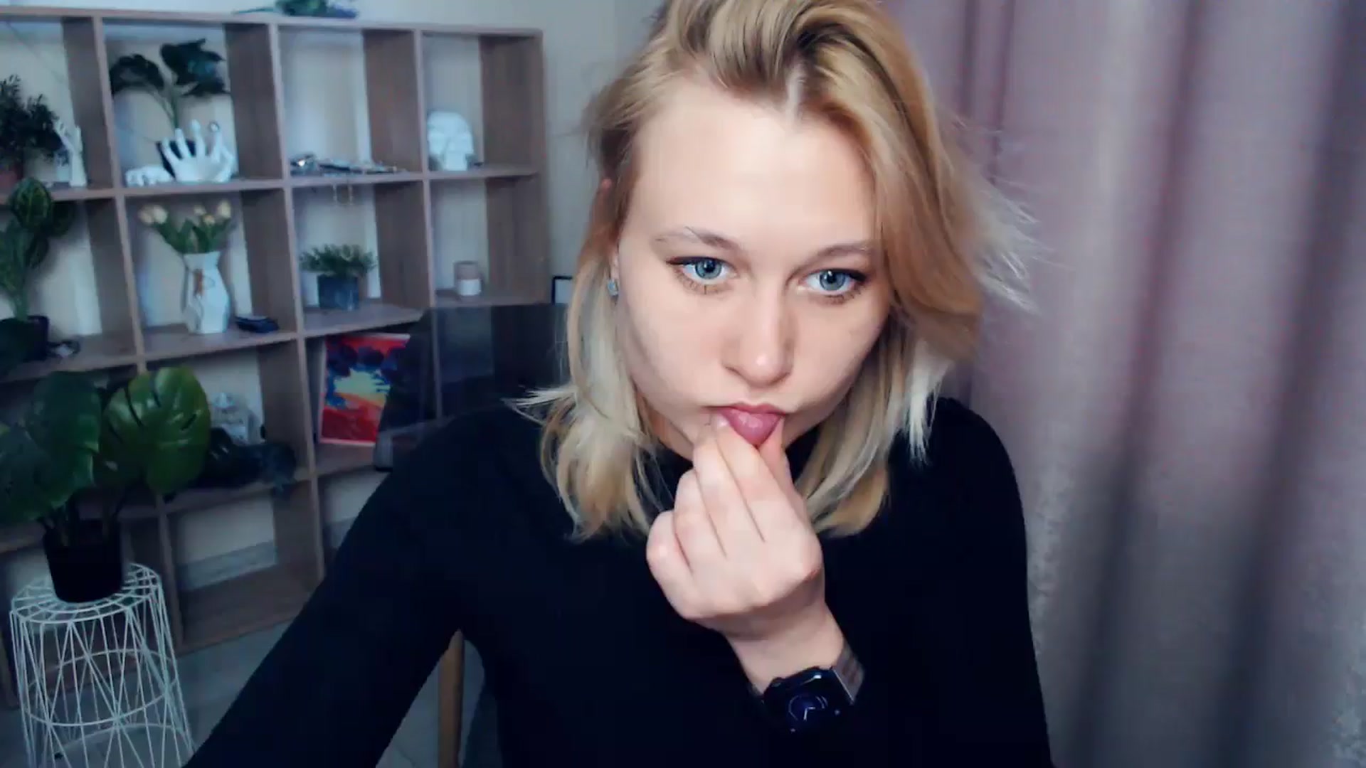 Gallery image thumbnail from Kukla_kolduna's myfreecams stream on, 04/10/2025, 15:57 image 19 of 20