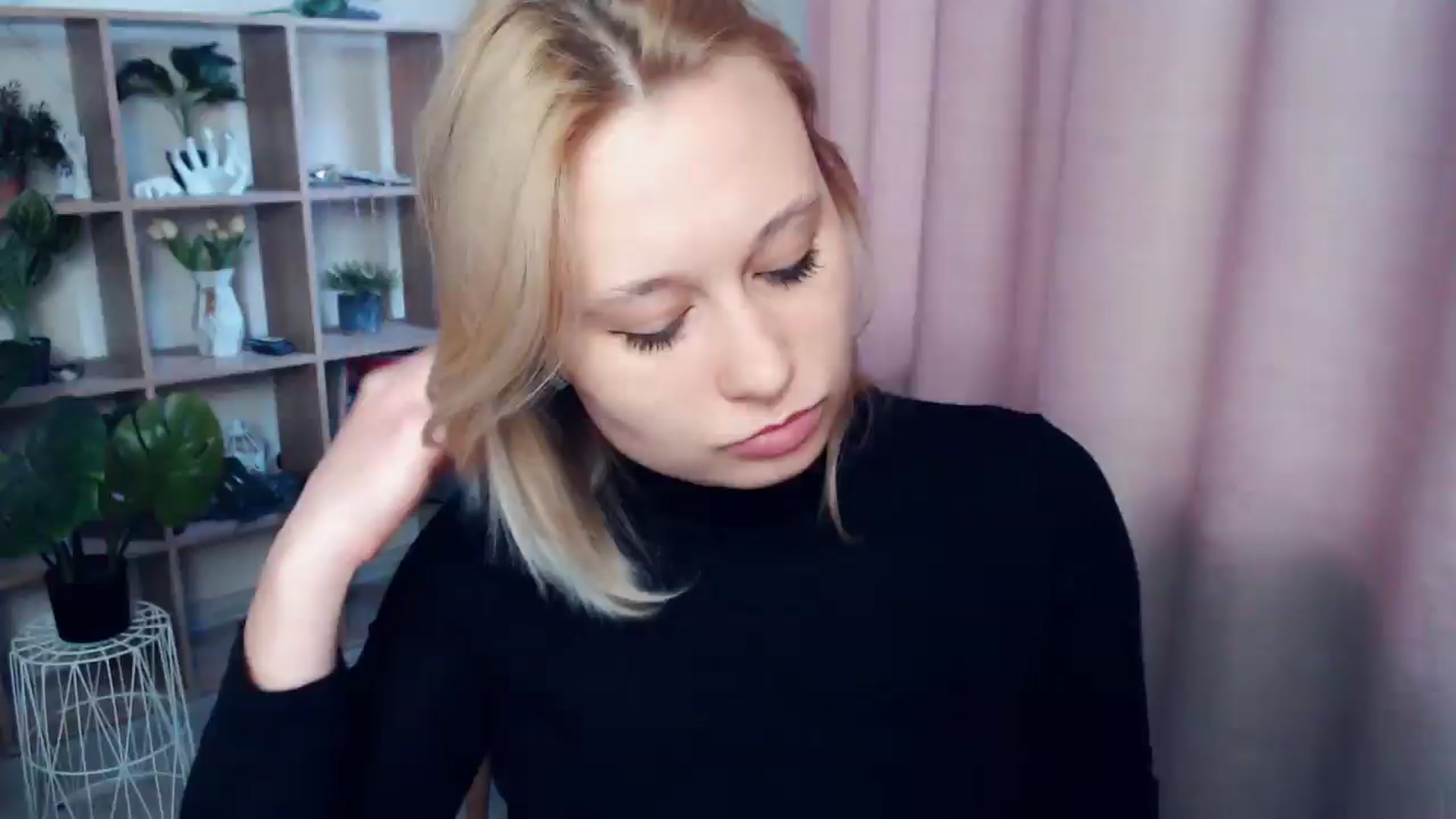 Gallery image thumbnail from Kukla_kolduna's myfreecams stream on, 04/10/2025, 15:57 image 10 of 20