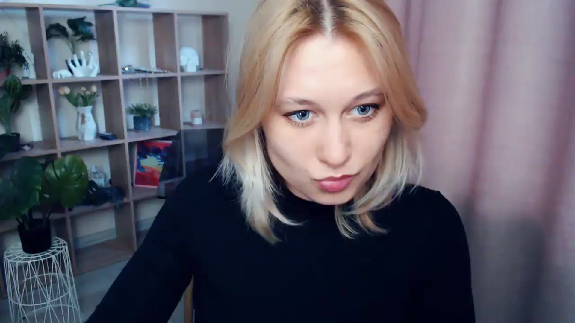 Gallery image thumbnail from Kukla_kolduna's myfreecams stream on, 04/10/2025, 15:57 image 6 of 20