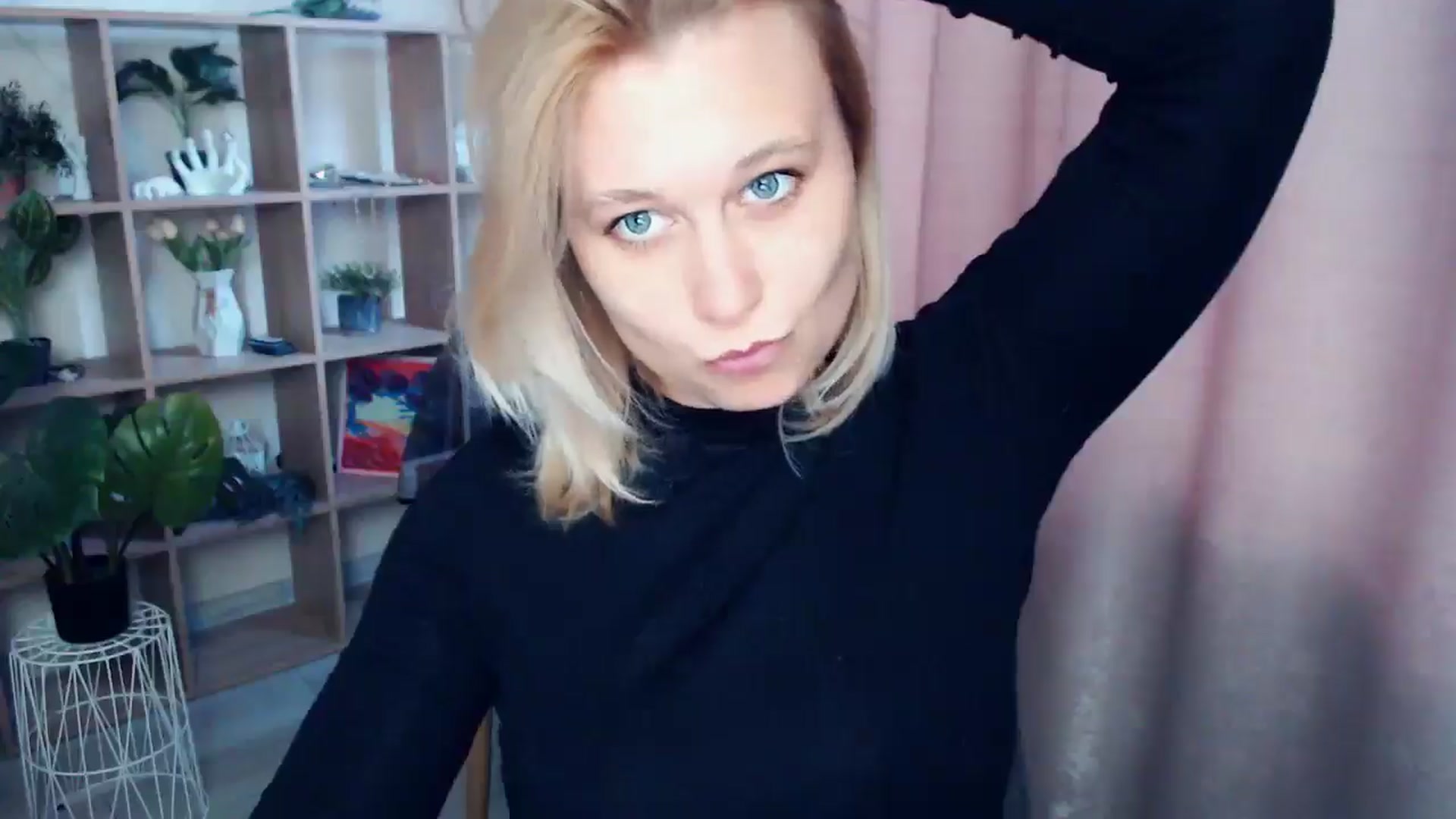 Gallery image thumbnail from Kukla_kolduna's myfreecams stream on, 04/10/2025, 15:57 image 2 of 20