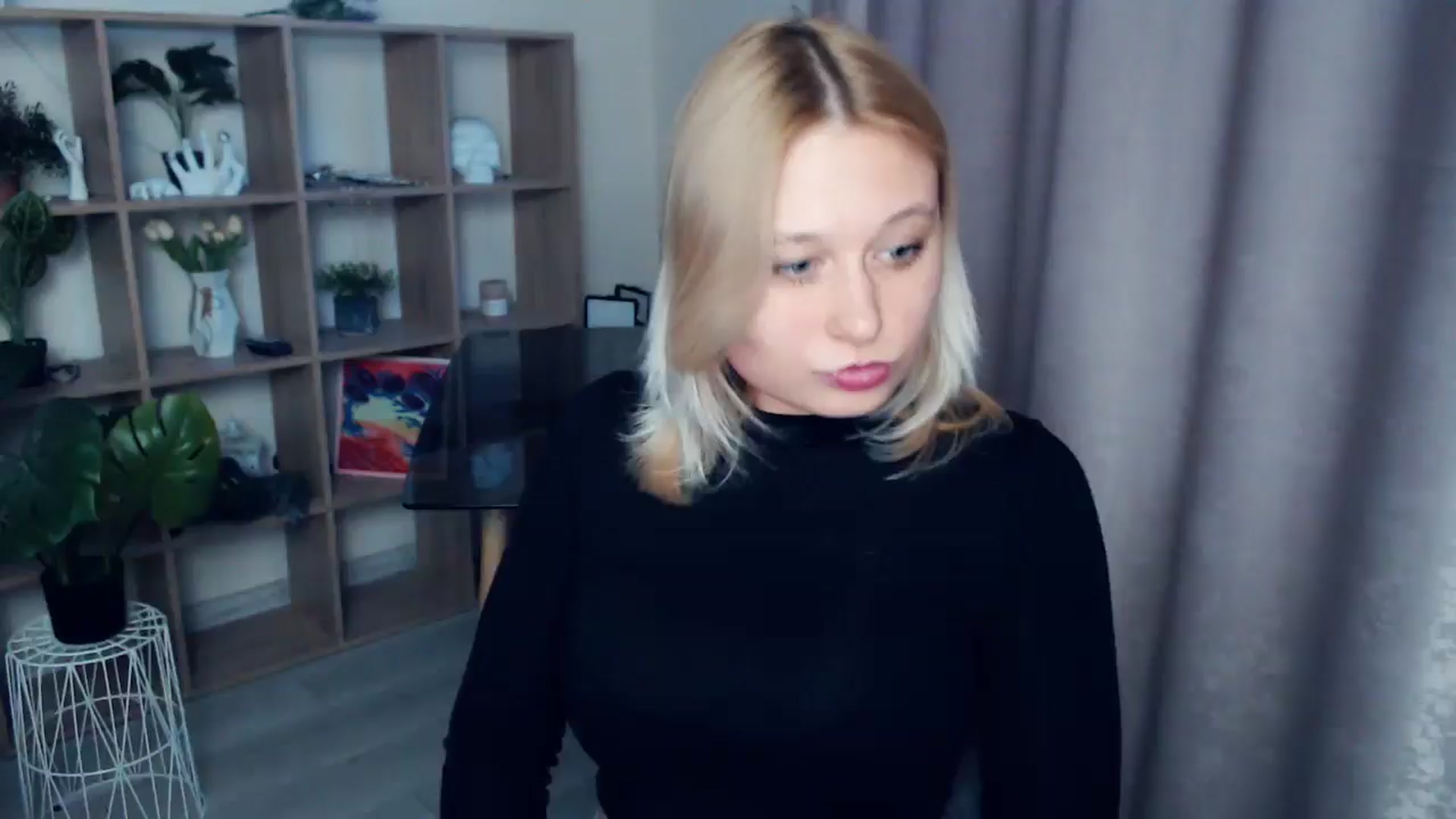 Gallery image thumbnail from Kukla_kolduna's myfreecams stream on, 04/10/2025, 17:15 image 1 of 20