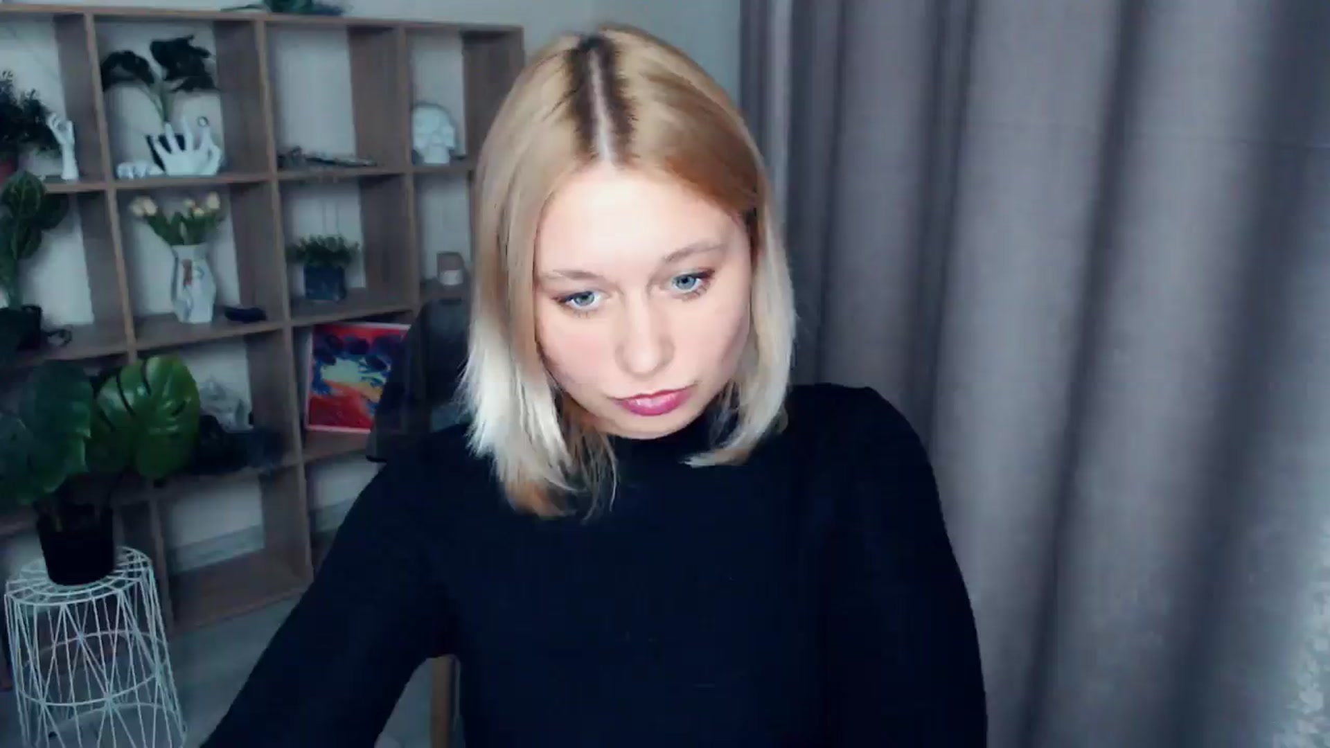 Gallery image thumbnail from Kukla_kolduna's myfreecams stream on, 04/10/2025, 18:04 image 16 of 20
