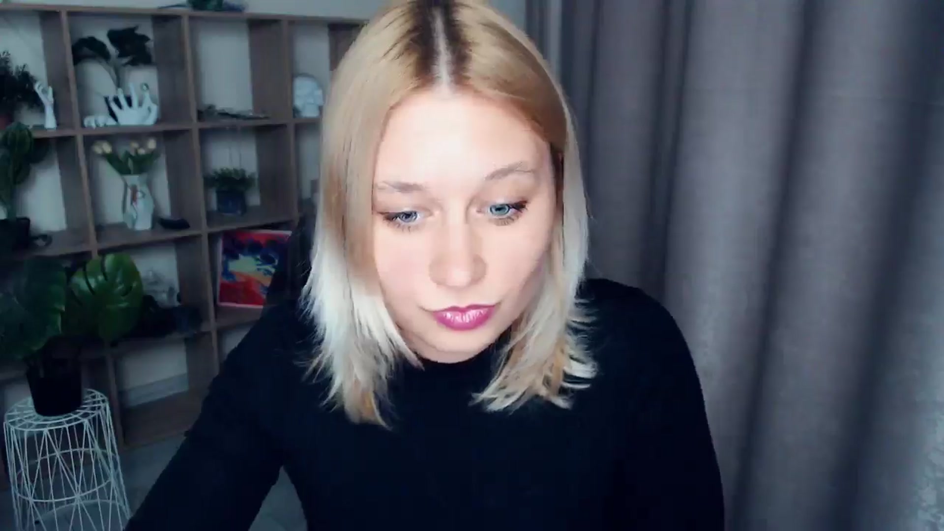 Gallery image thumbnail from Kukla_kolduna's myfreecams stream on, 04/10/2025, 18:04 image 2 of 20