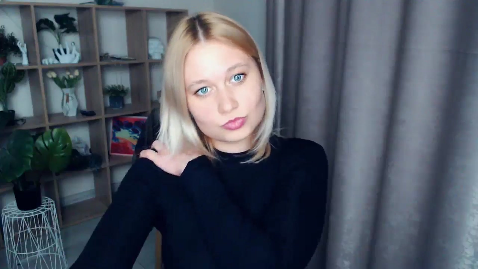 Gallery image thumbnail from Kukla_kolduna's myfreecams stream on, 04/10/2025, 18:04 image 12 of 20