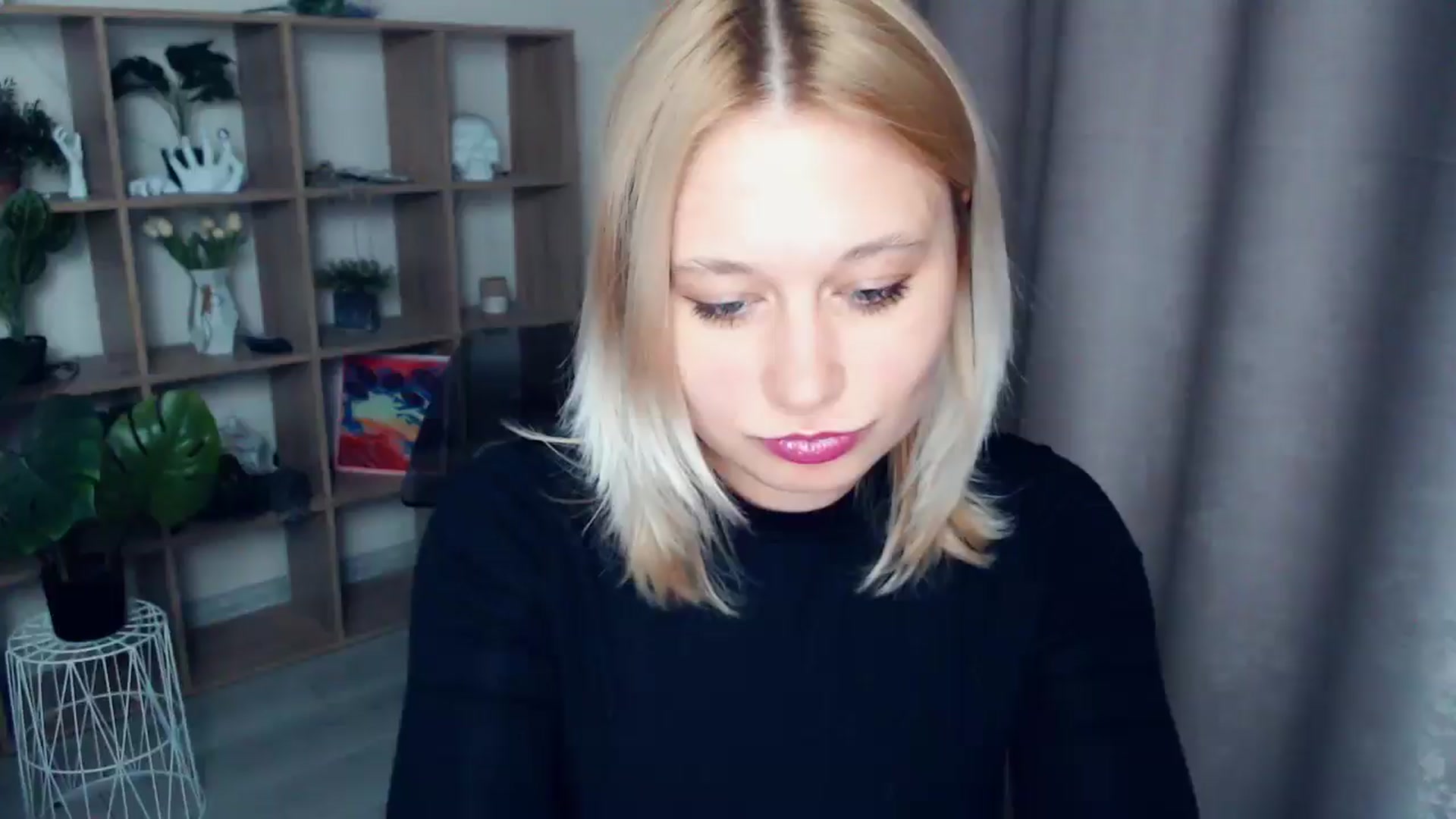 Gallery image thumbnail from Kukla_kolduna's myfreecams stream on, 04/10/2025, 18:04 image 1 of 20