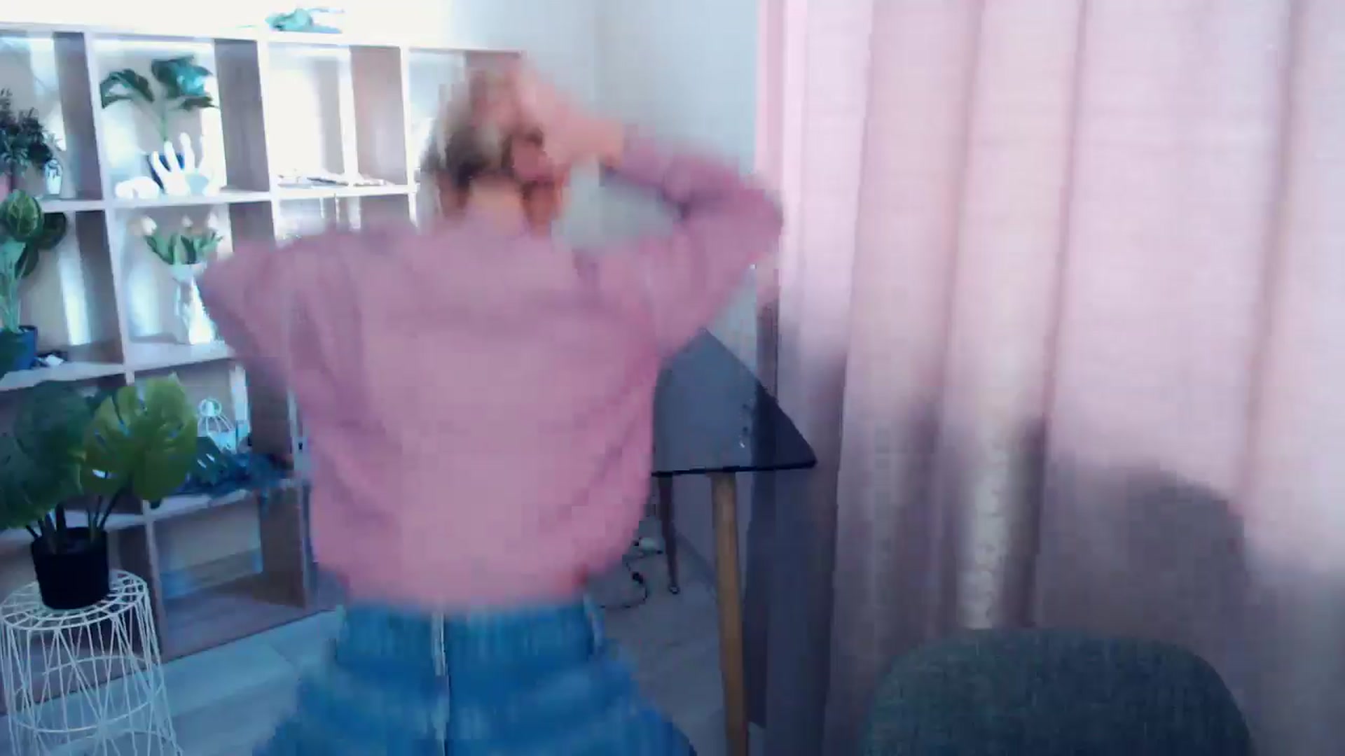 Gallery image thumbnail from Kukla_kolduna's myfreecams stream on, 04/11/2025, 16:18 image 7 of 20