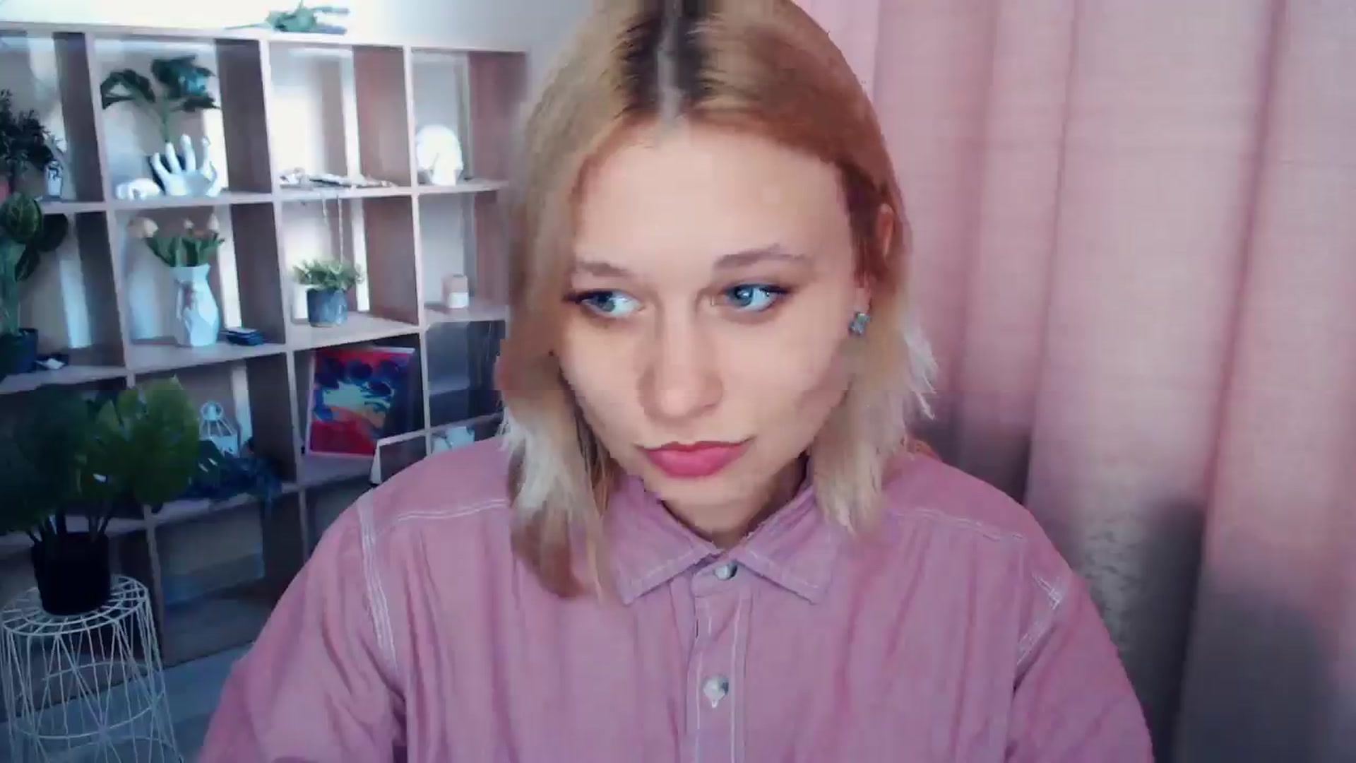 Gallery image thumbnail from Kukla_kolduna's myfreecams stream on, 04/11/2025, 16:18 image 13 of 20