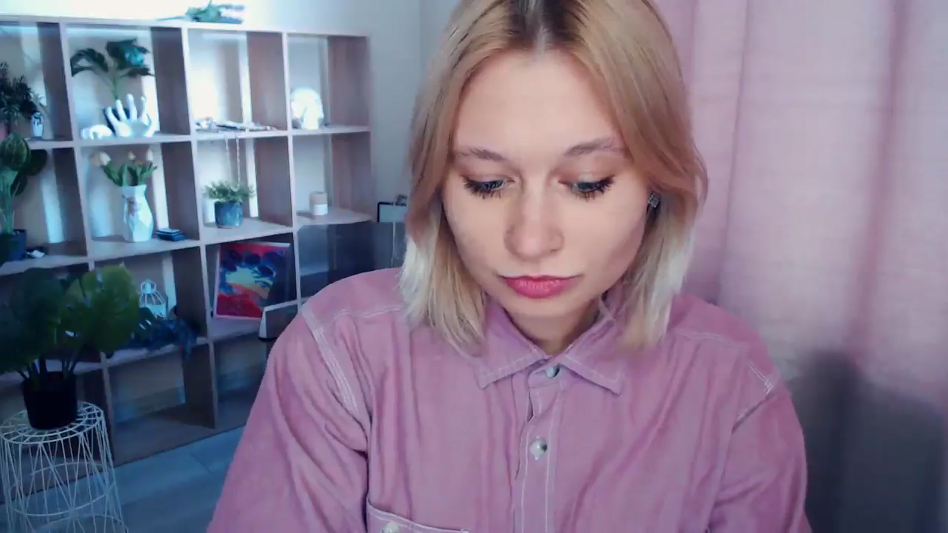 Gallery image thumbnail from Kukla_kolduna's myfreecams stream on, 04/11/2025, 16:18 image 8 of 20