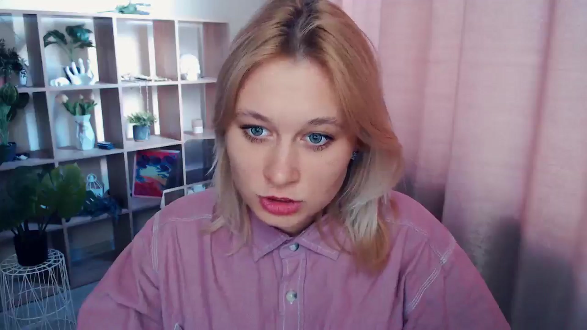 Gallery image thumbnail from Kukla_kolduna's myfreecams stream on, 04/11/2025, 16:18 image 10 of 20