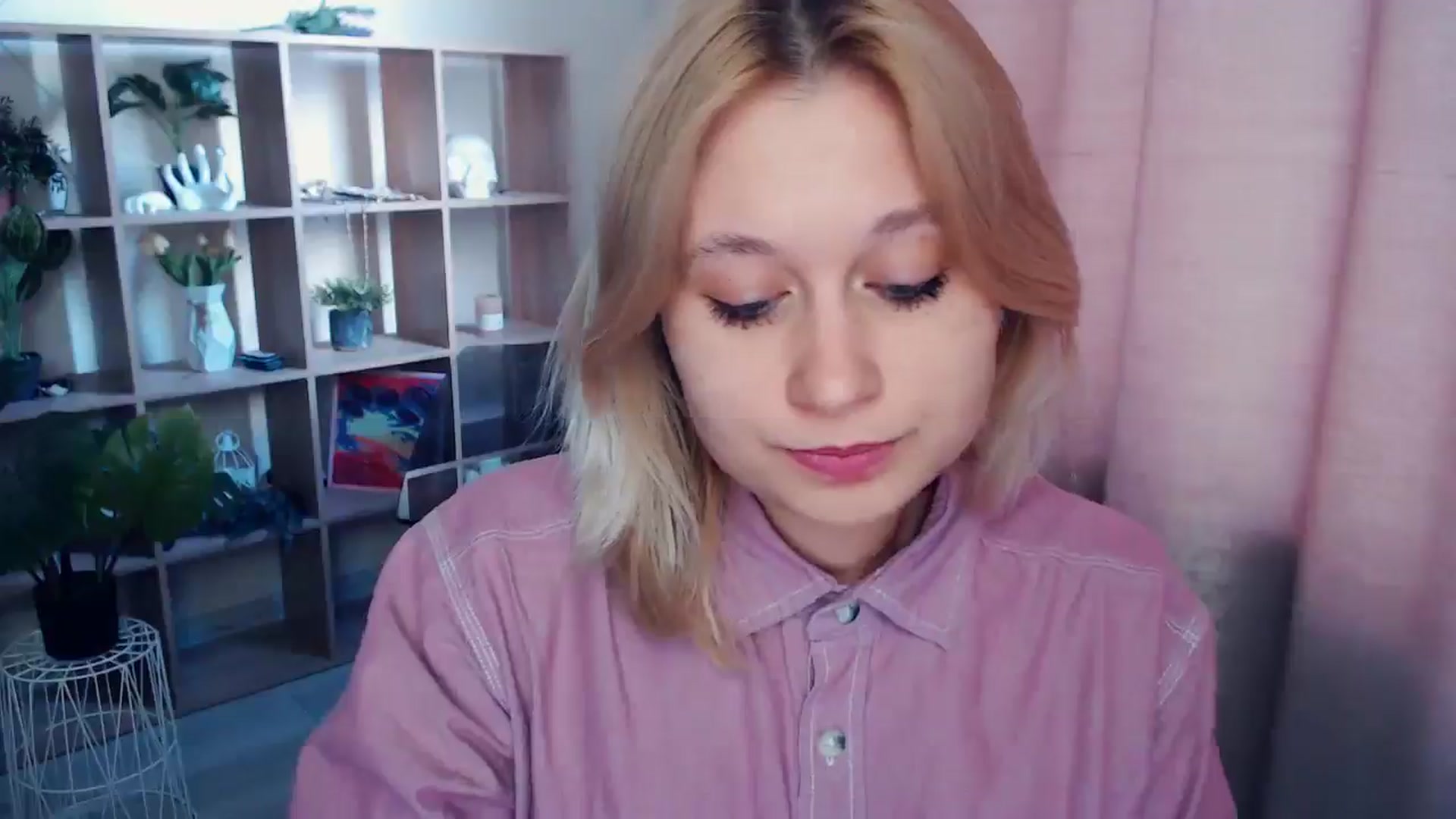 Gallery image thumbnail from Kukla_kolduna's myfreecams stream on, 04/11/2025, 16:18 image 12 of 20
