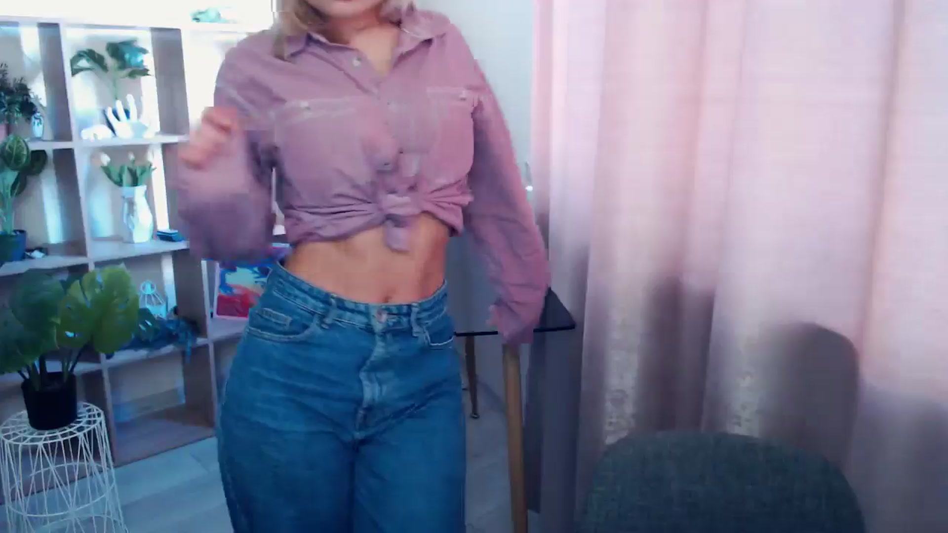Gallery image thumbnail from Kukla_kolduna's myfreecams stream on, 04/11/2025, 16:18 image 3 of 20