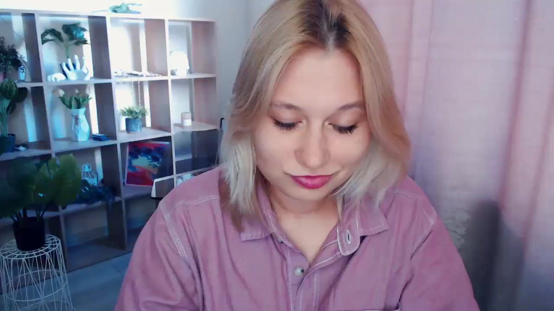 Gallery image thumbnail from Kukla_kolduna's myfreecams stream on, 04/11/2025, 16:18 image 1 of 20