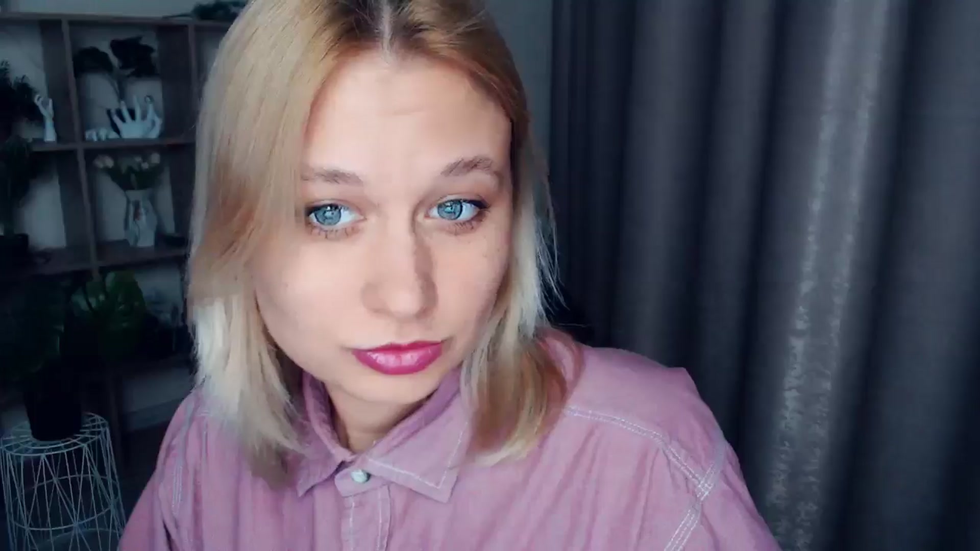 Gallery image thumbnail from Kukla_kolduna's myfreecams stream on, 04/11/2025, 17:34 image 11 of 20