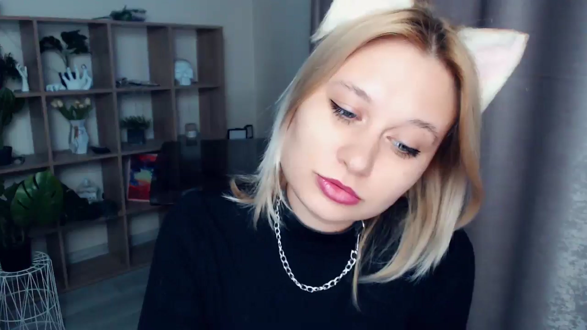 Gallery image thumbnail from Kukla_kolduna's myfreecams stream on, 04/12/2025, 17:23 image 14 of 20