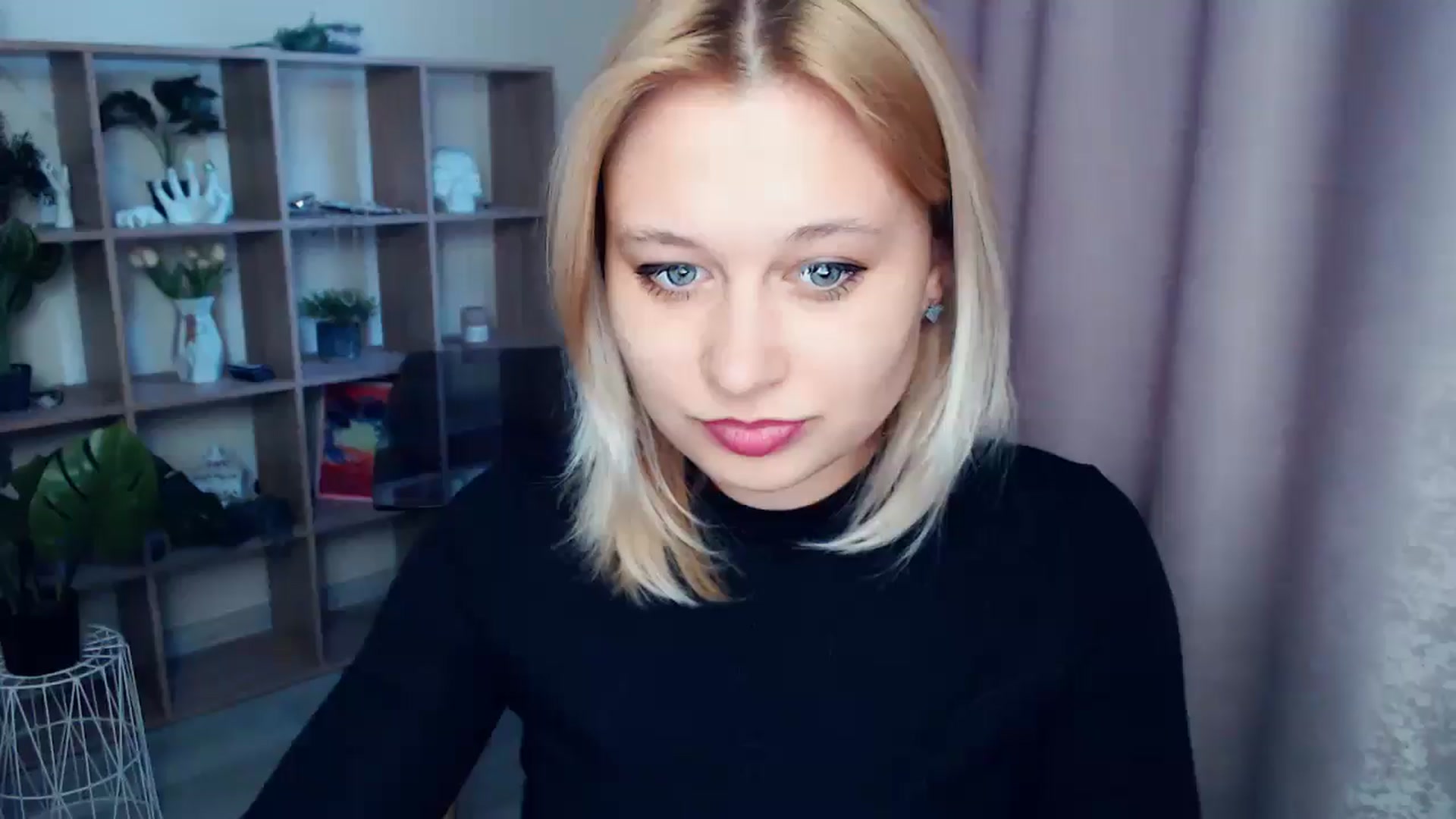 Gallery image thumbnail from Kukla_kolduna's myfreecams stream on, 04/12/2025, 17:23 image 8 of 20
