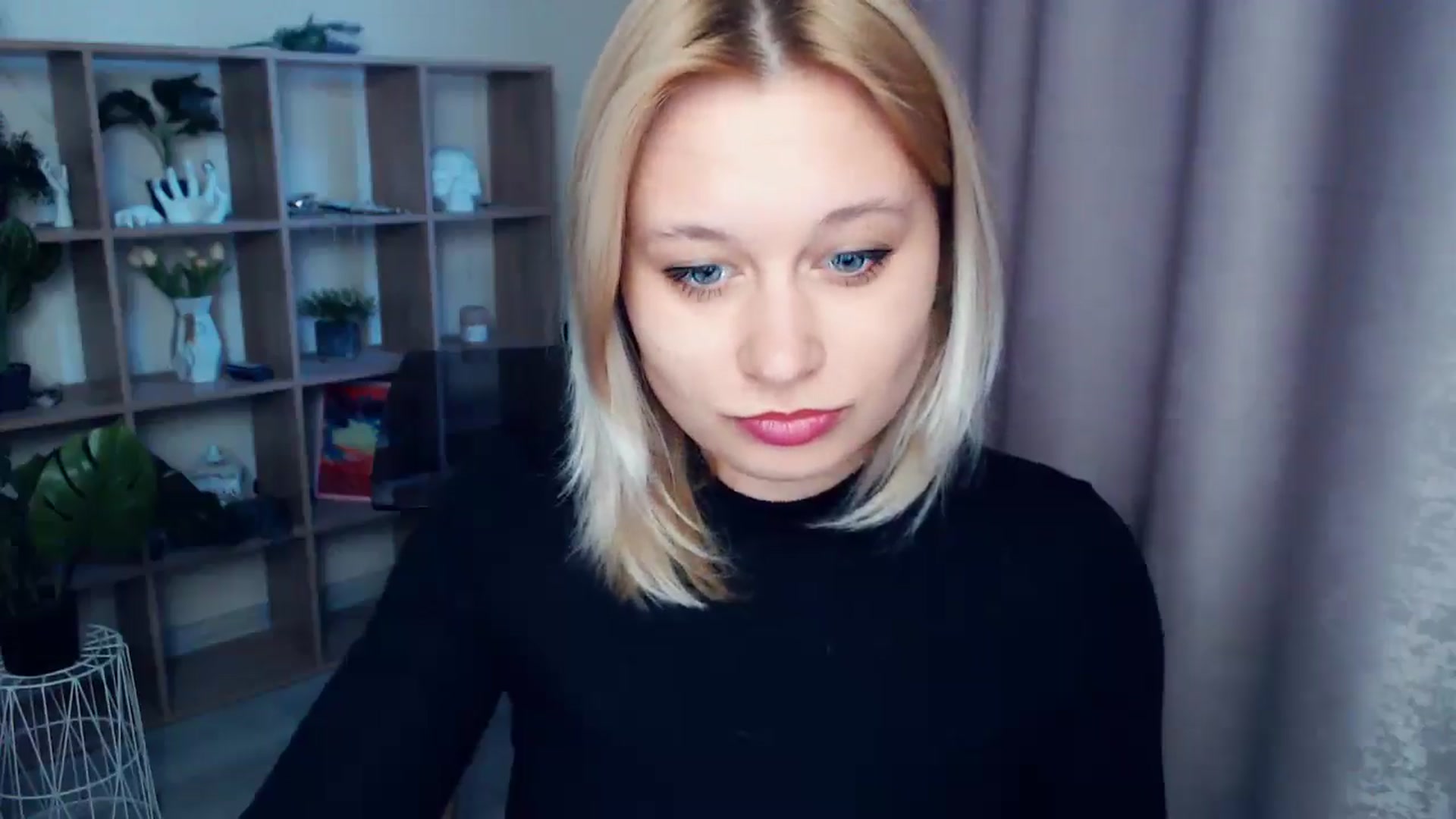 Gallery image thumbnail from Kukla_kolduna's myfreecams stream on, 04/12/2025, 17:23 image 9 of 20