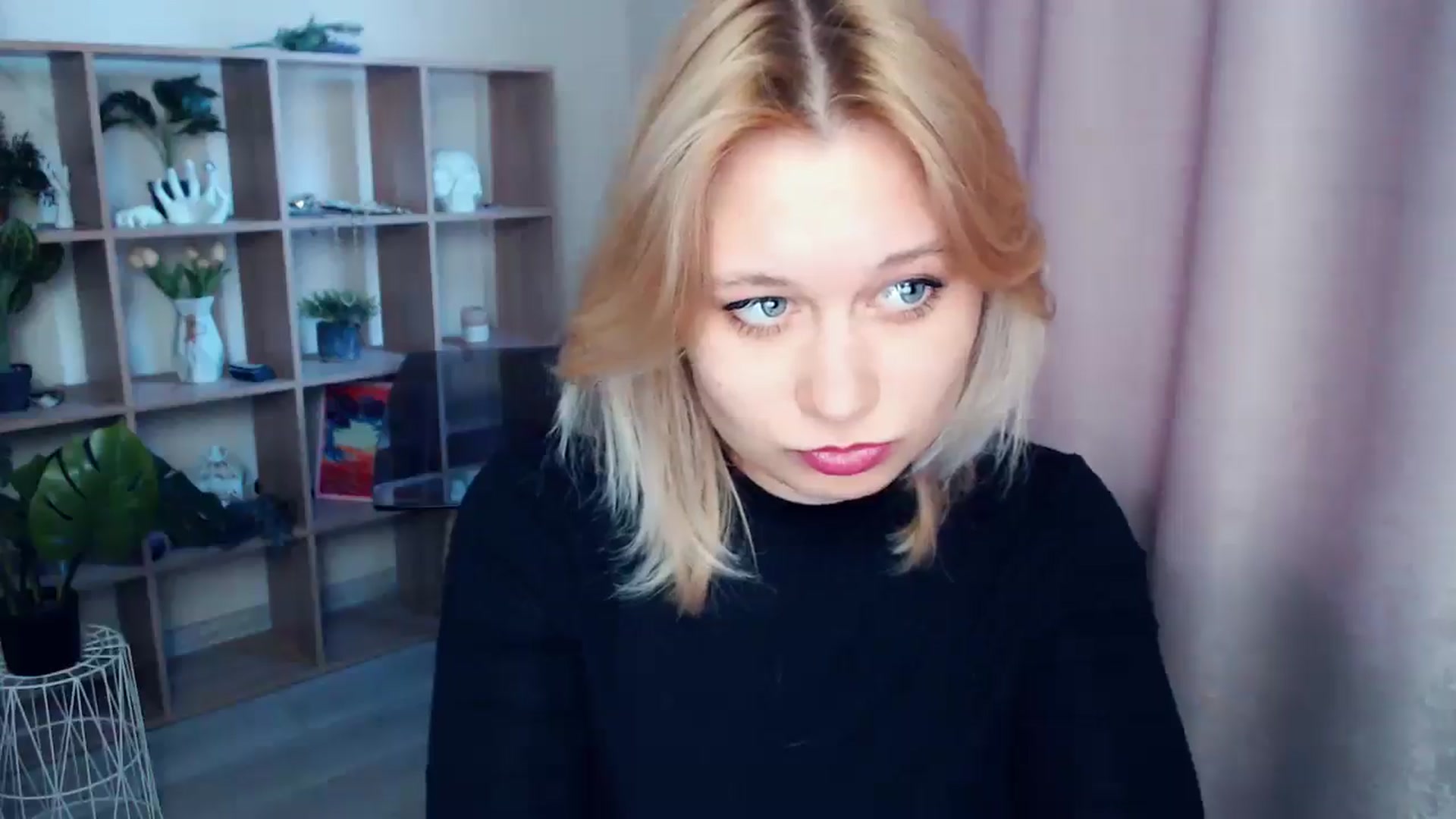 Gallery image thumbnail from Kukla_kolduna's myfreecams stream on, 04/12/2025, 17:23 image 5 of 20
