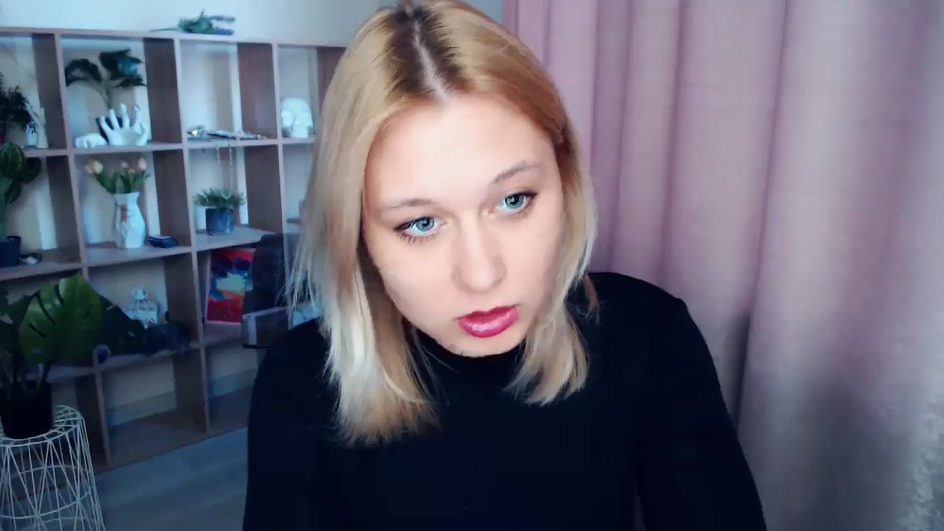 Gallery image thumbnail from Kukla_kolduna's myfreecams stream on, 04/12/2025, 17:23 image 2 of 20