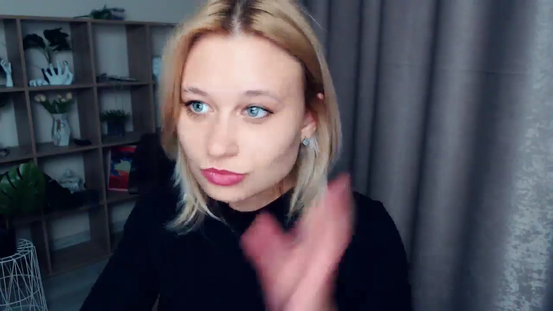 Gallery image thumbnail from Kukla_kolduna's myfreecams stream on, 04/12/2025, 17:23 image 19 of 20