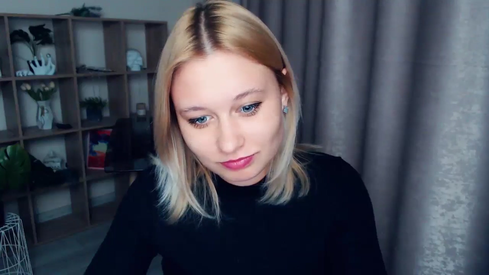 Gallery image thumbnail from Kukla_kolduna's myfreecams stream on, 04/12/2025, 18:27 image 8 of 20